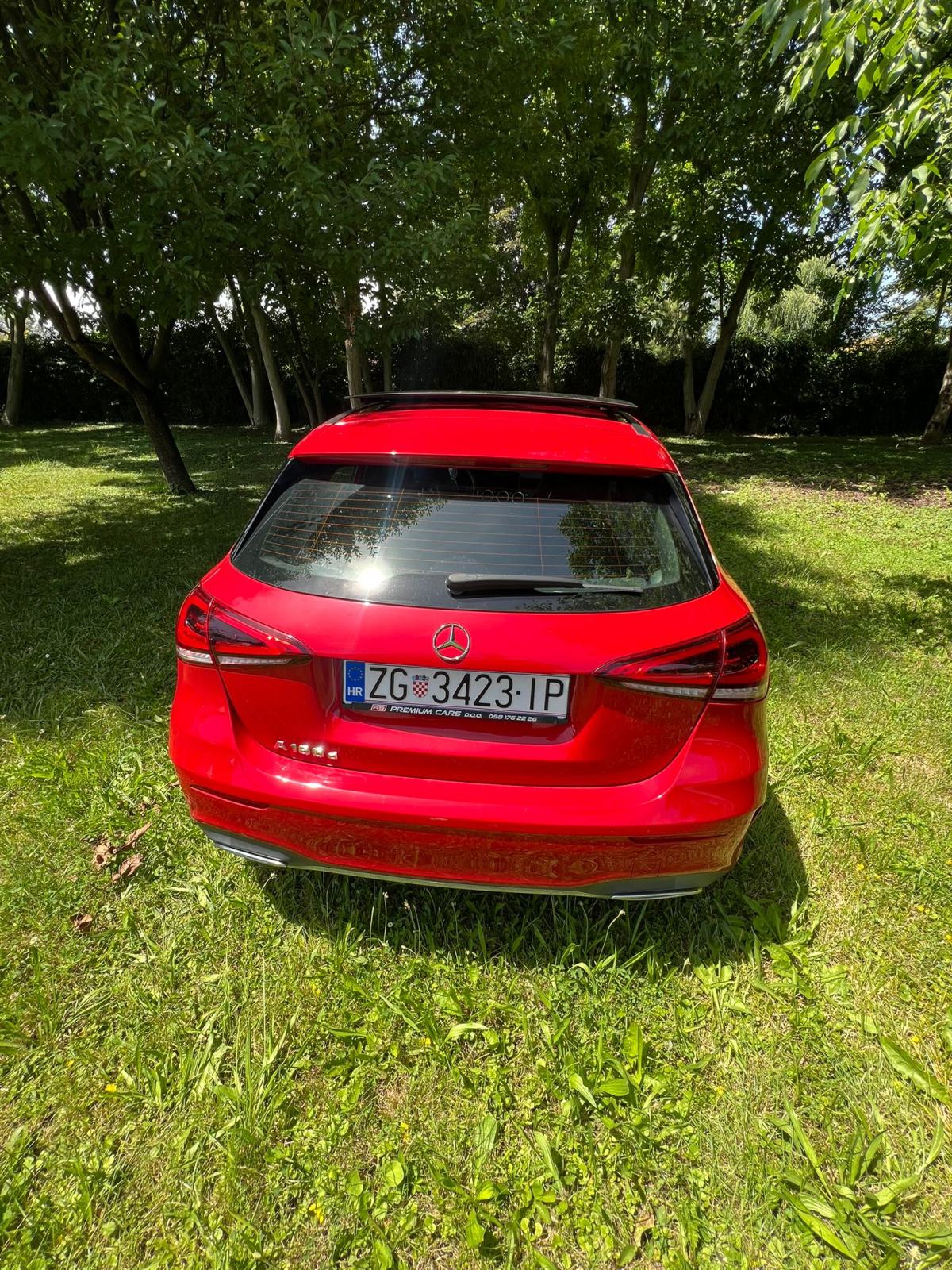 Mercedes-Benz A-klasa 180 d AMG line, fotografija 16