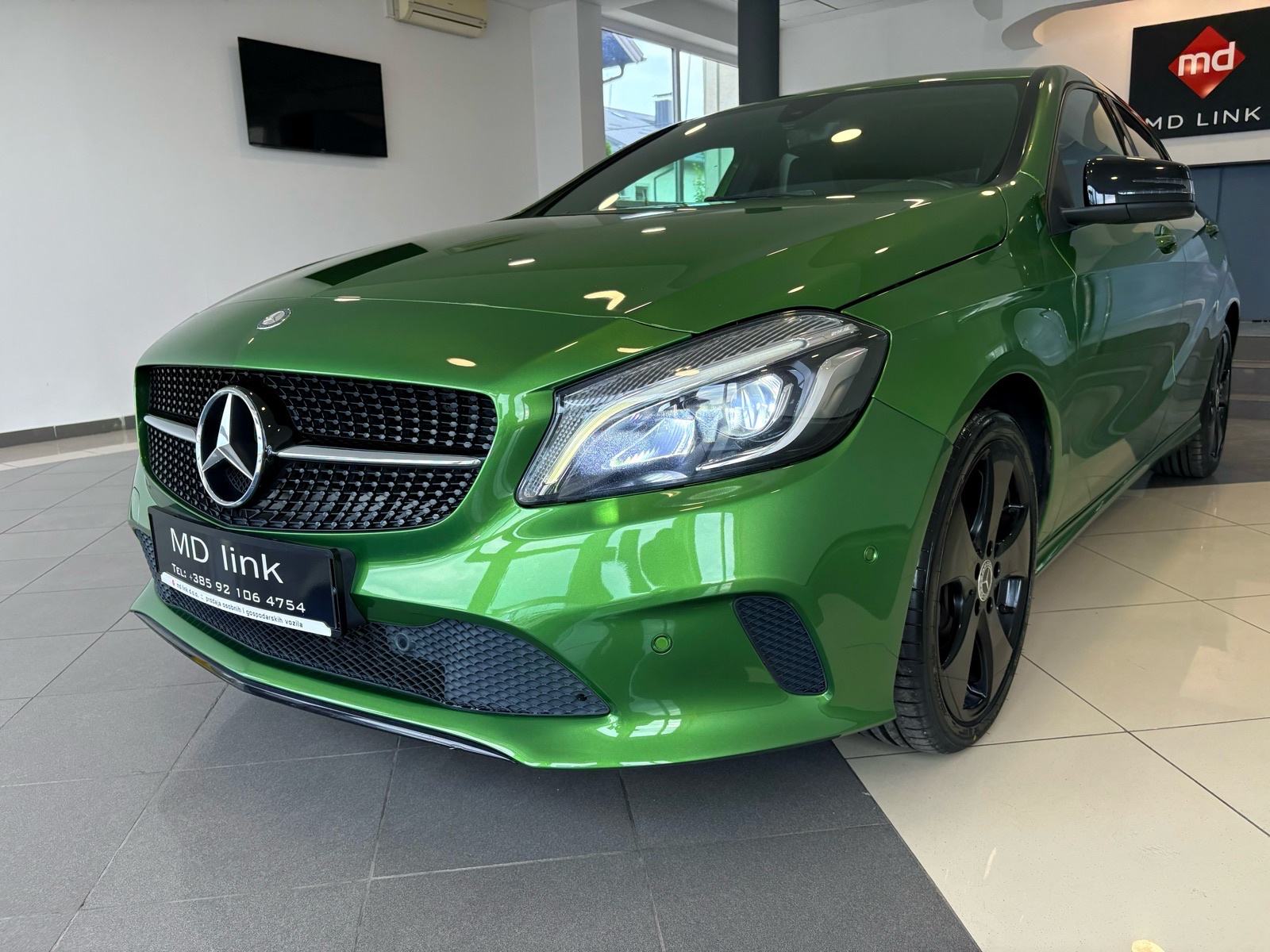 Mercedes-Benz A-klasa 180 d AMG line, fotografija 14