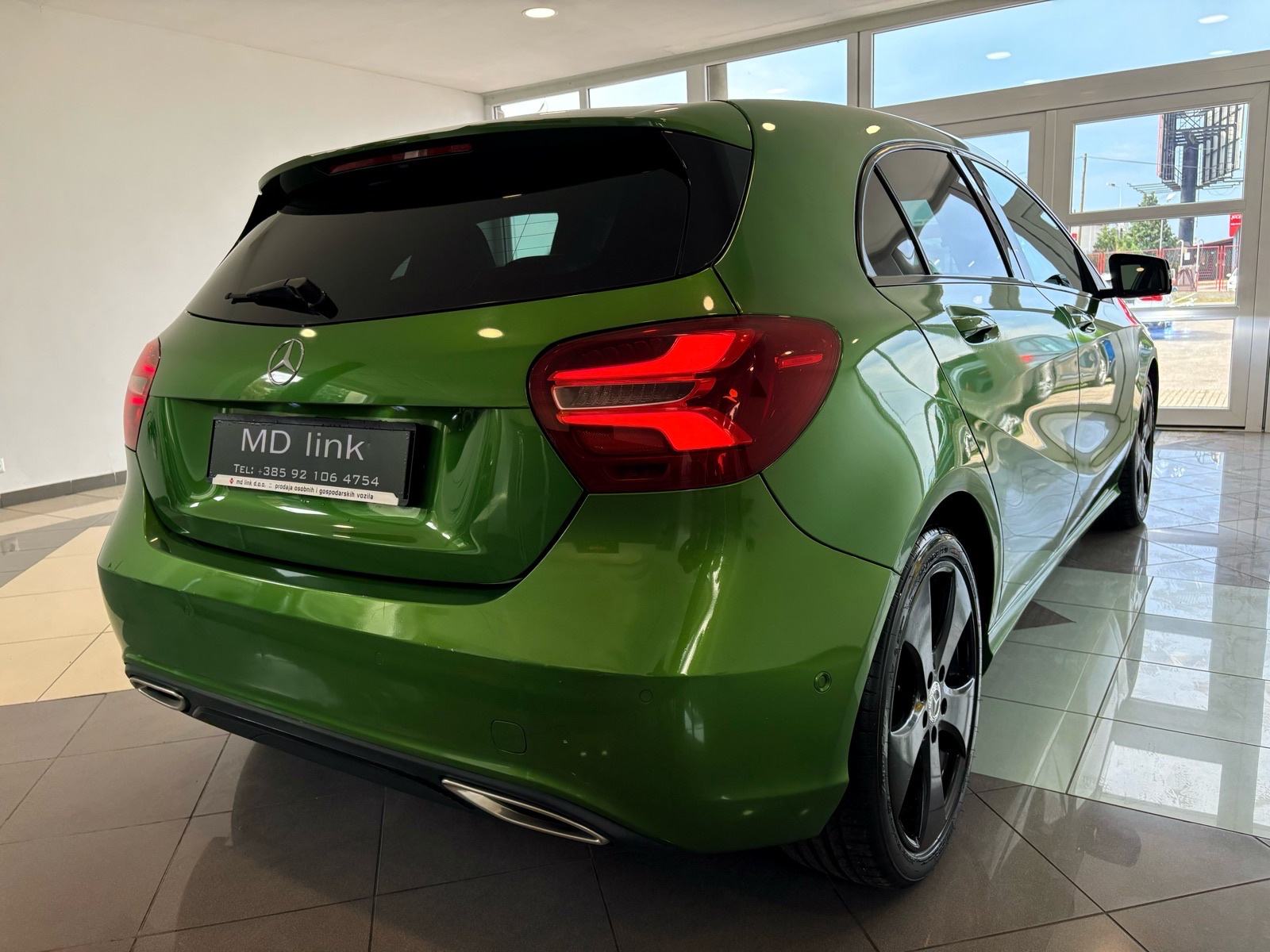 Mercedes-Benz A-klasa 180 d AMG line, fotografija 19
