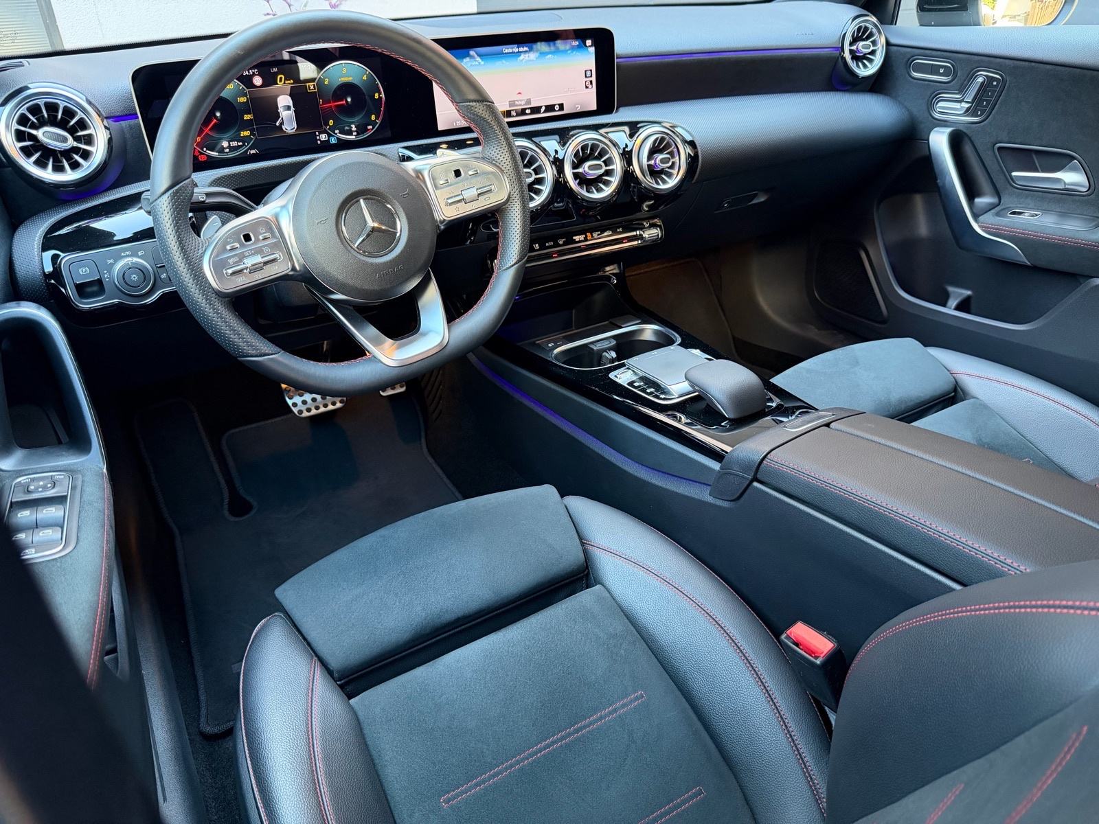 Mercedes-Benz A-klasa 180 d AMG PAKET-PANO-KAMERA-44xxx km-WIDESCREEN, fotografija 8
