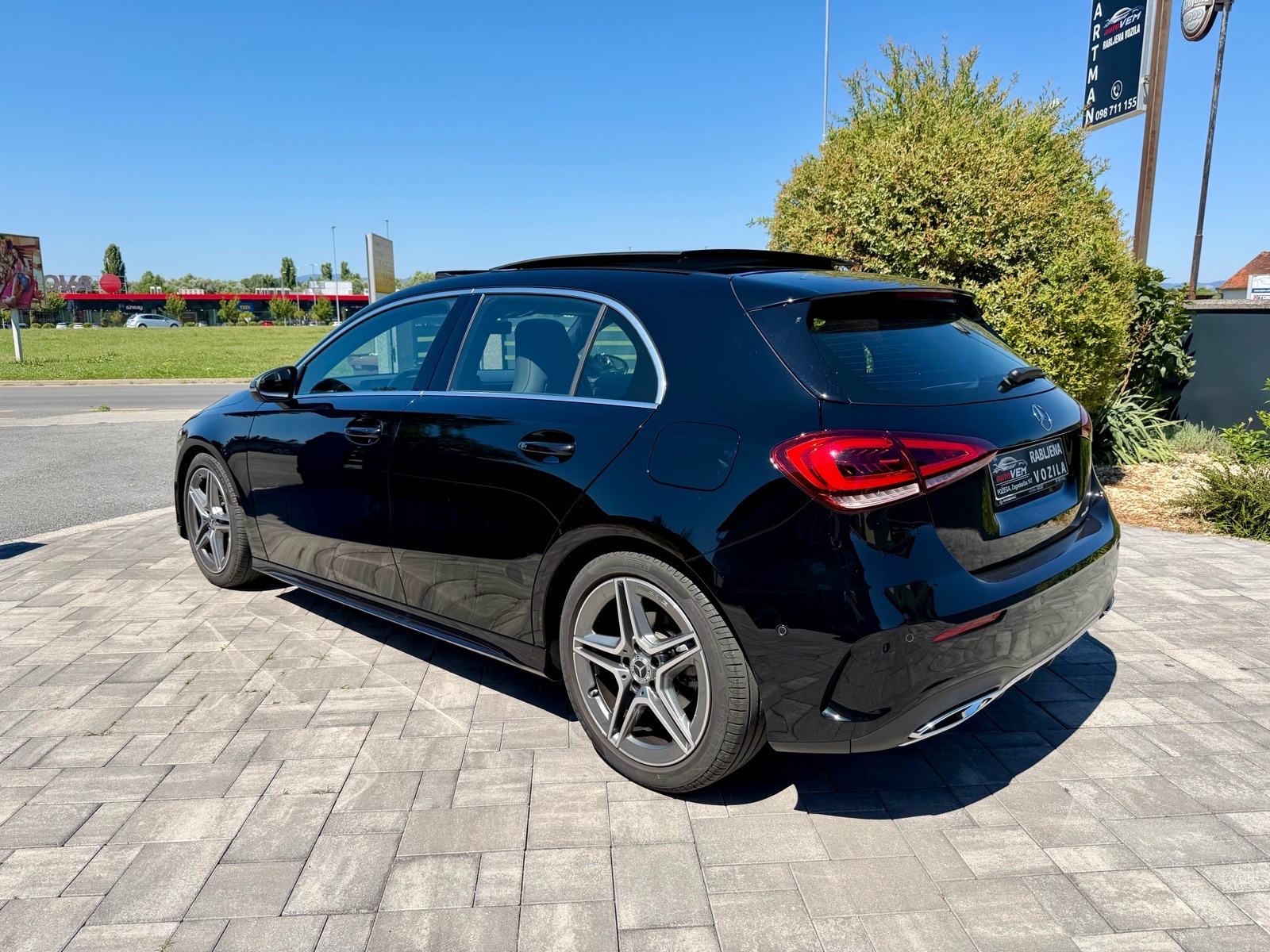 Mercedes-Benz A-klasa 180 d AMG PAKET-PANO-KAMERA-44xxx km-WIDESCREEN, fotografija 2