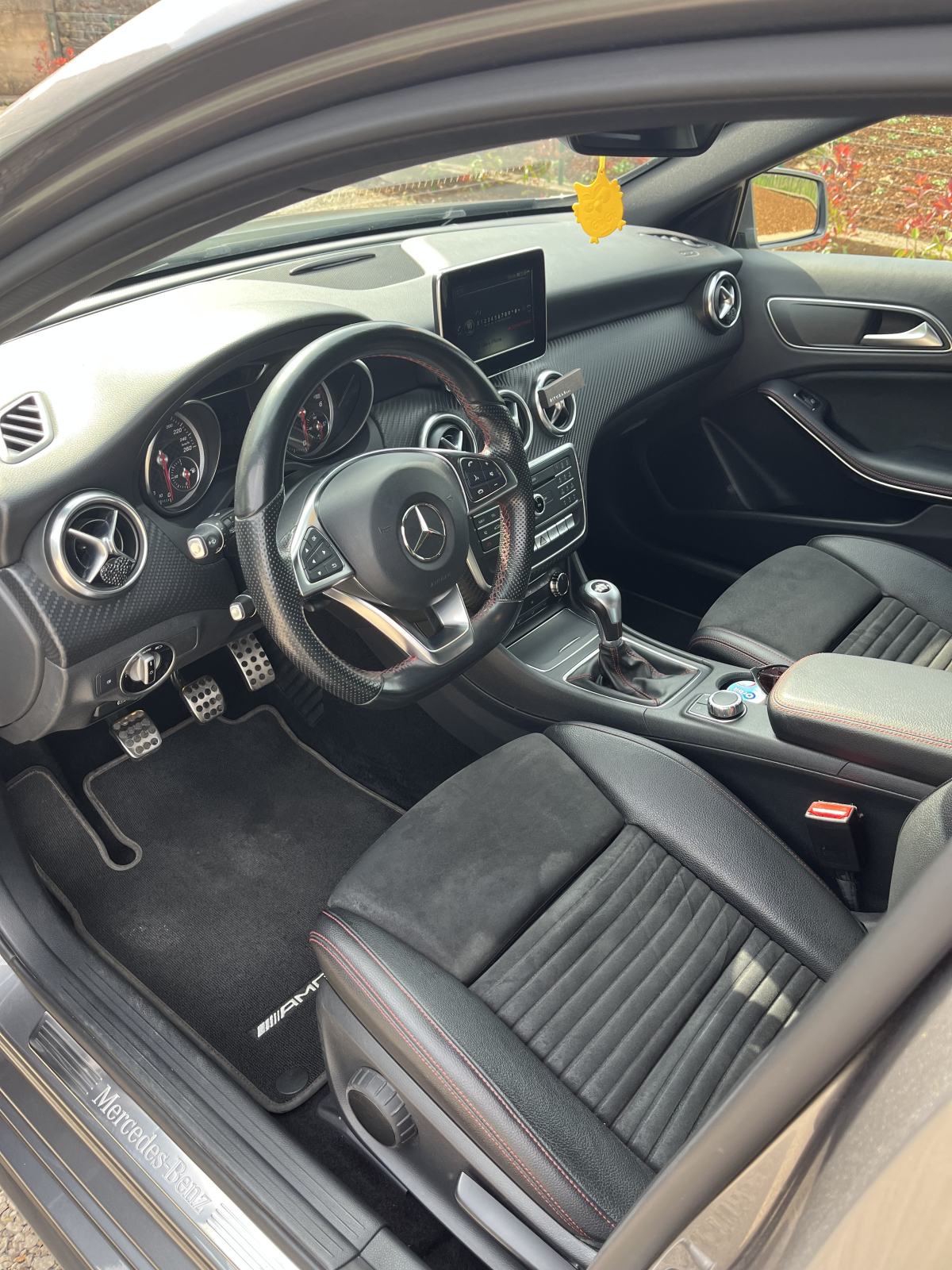 Mercedes-Benz A-klasa 180 d AMG, fotografija 12