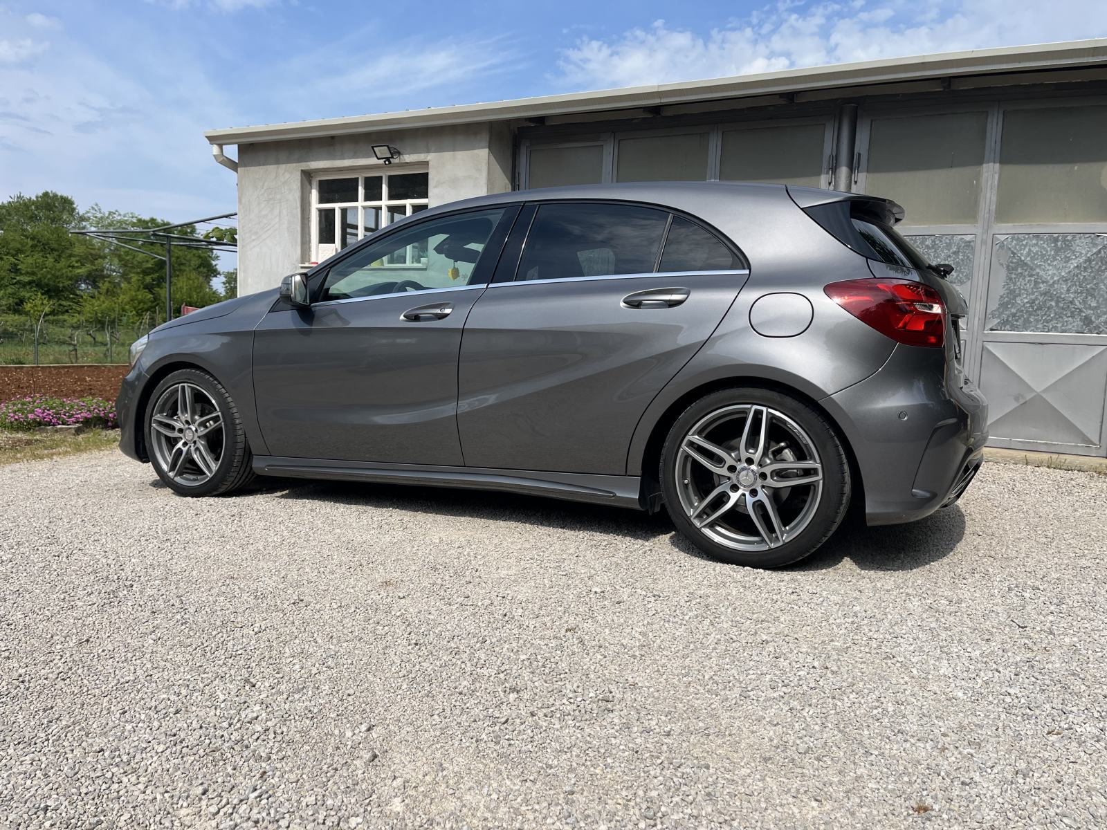 Mercedes-Benz A-klasa 180 d AMG, fotografija 3