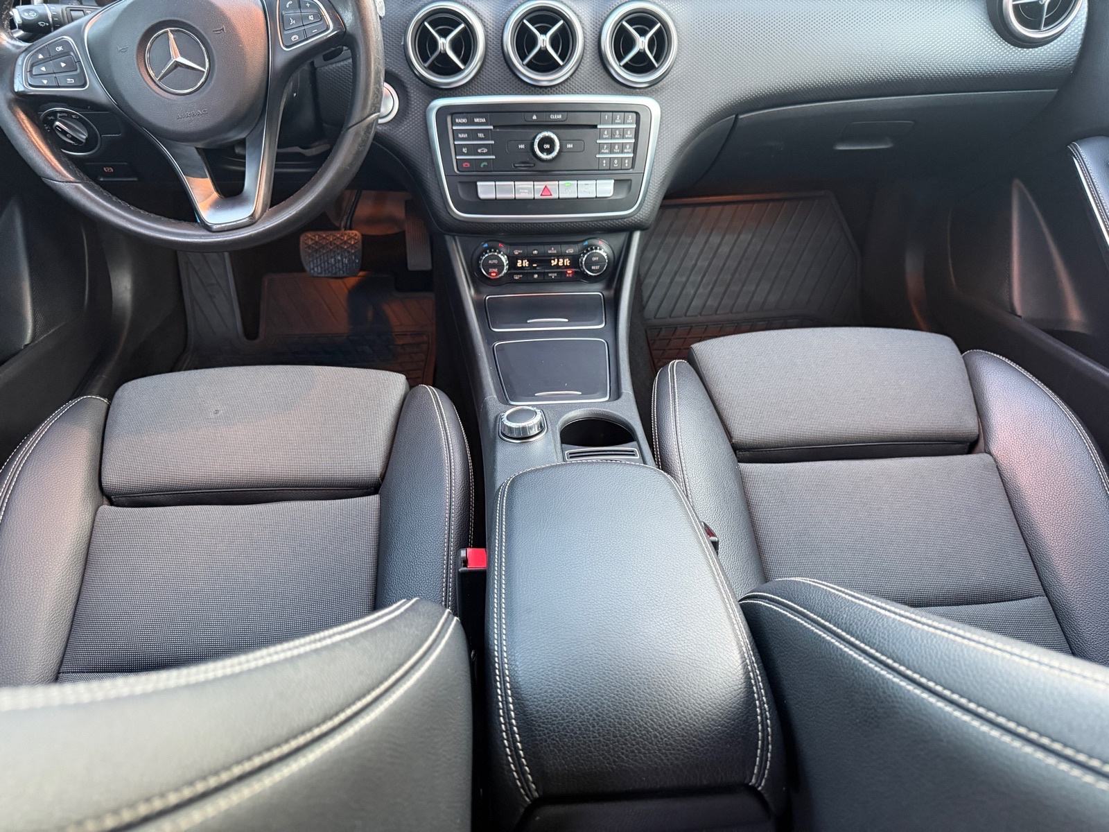 Mercedes-Benz A-klasa 180 d automatik 2017god **reg 1 god**, fotografija 15