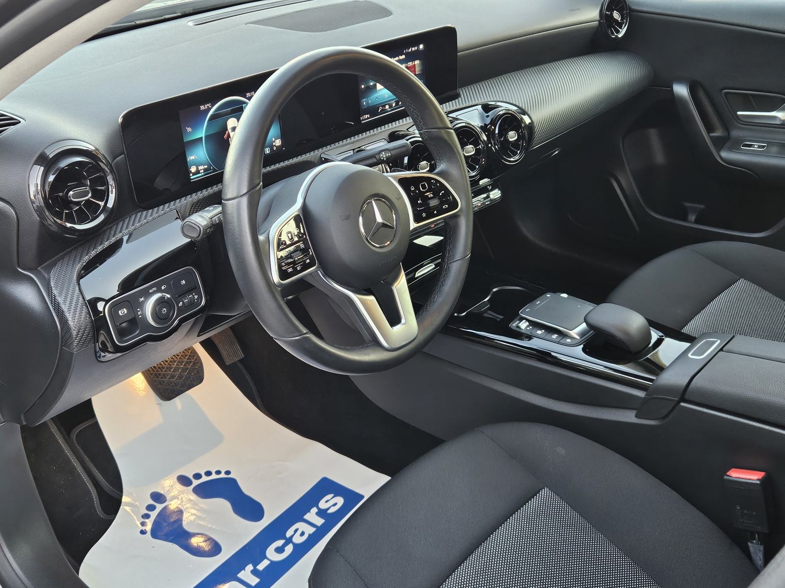 Mercedes-Benz A-klasa 180 d ** AUTOMATIK * 32 000 KM*GARANCIJA **, fotografija 16