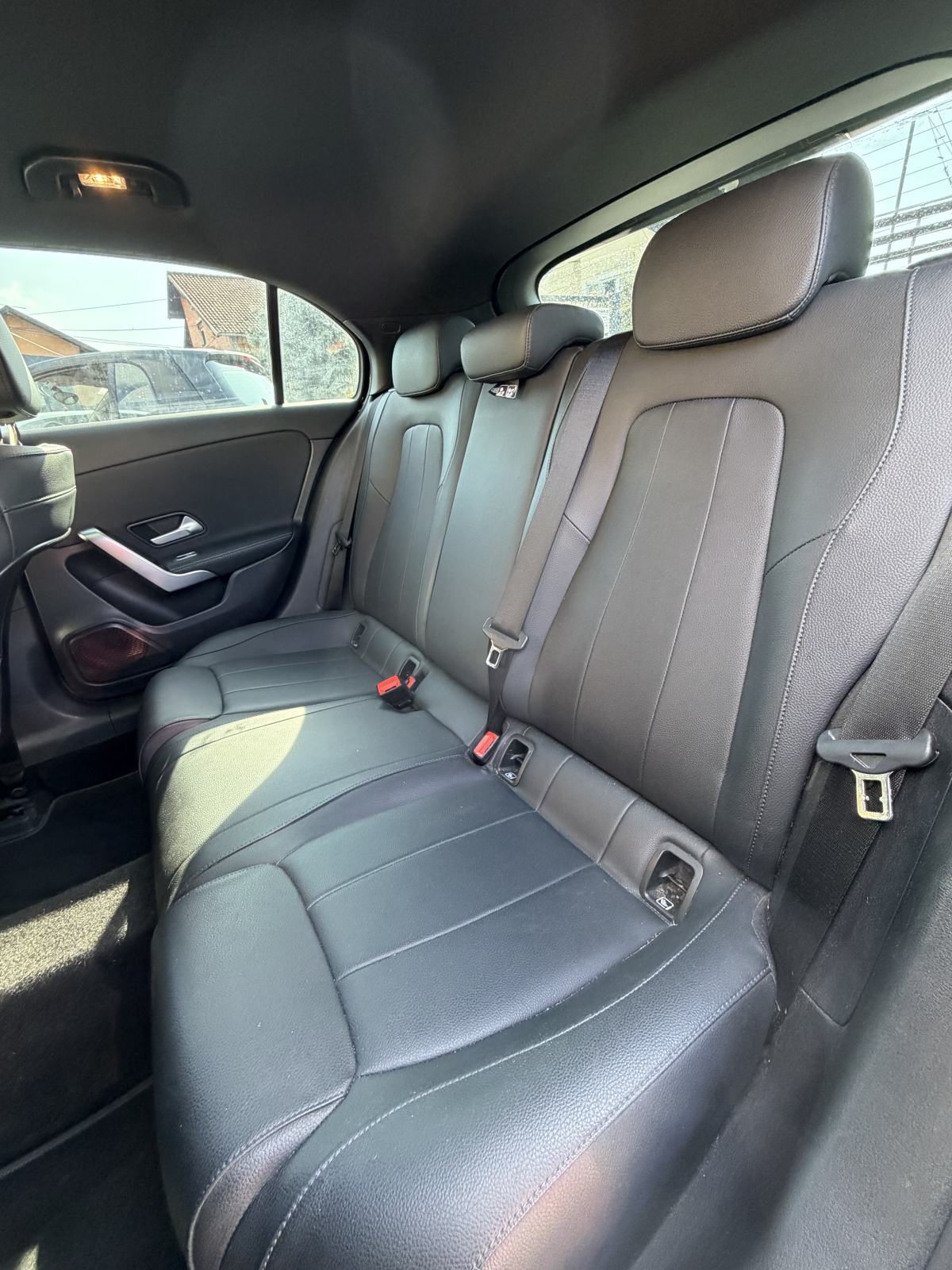 Mercedes-Benz A-klasa 180 d automatik *JAMSTVO* *LEASING*, fotografija 14