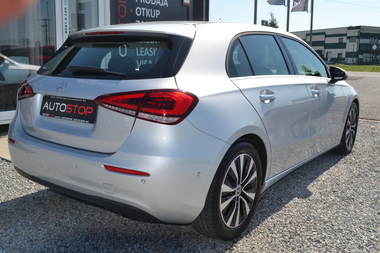 Mercedes-Benz A-klasa 180 d automatik *** rata 295€ BEZ UČEŠĆA ***, fotografija 5
