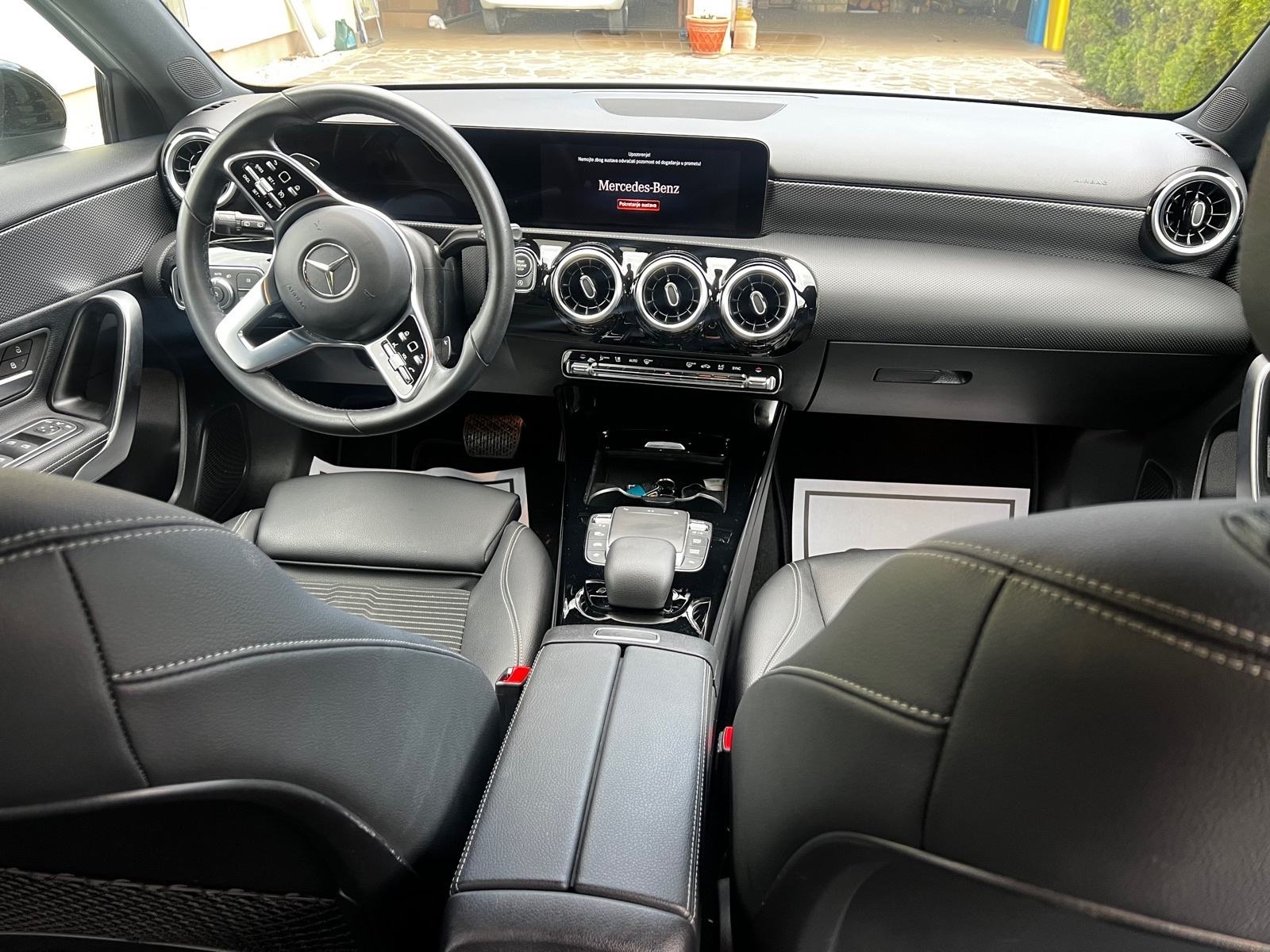 Mercedes-Benz A-klasa 180 d automatik, pogled izvana - slika 1