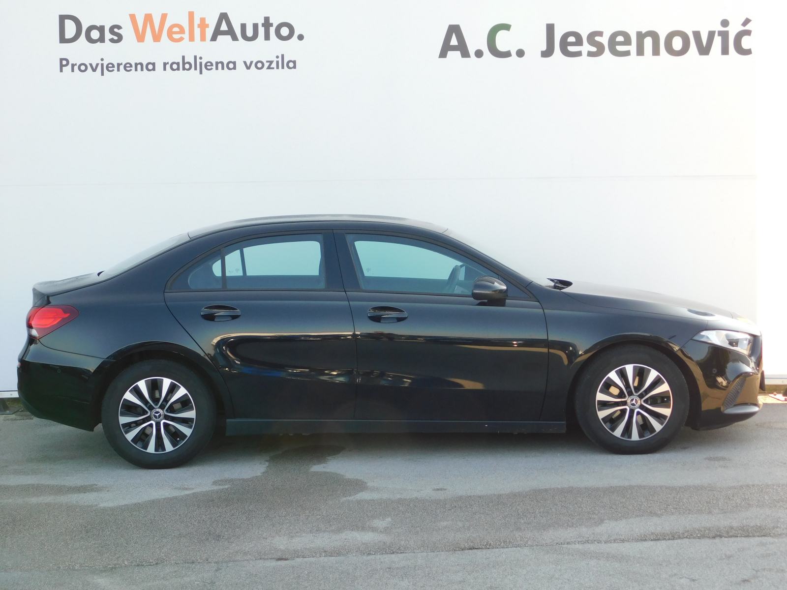 Mercedes-Benz A-Klasa Limuzina 180 d Aut.-LEASING BEZ UČEŠĆA!, fotografija 4