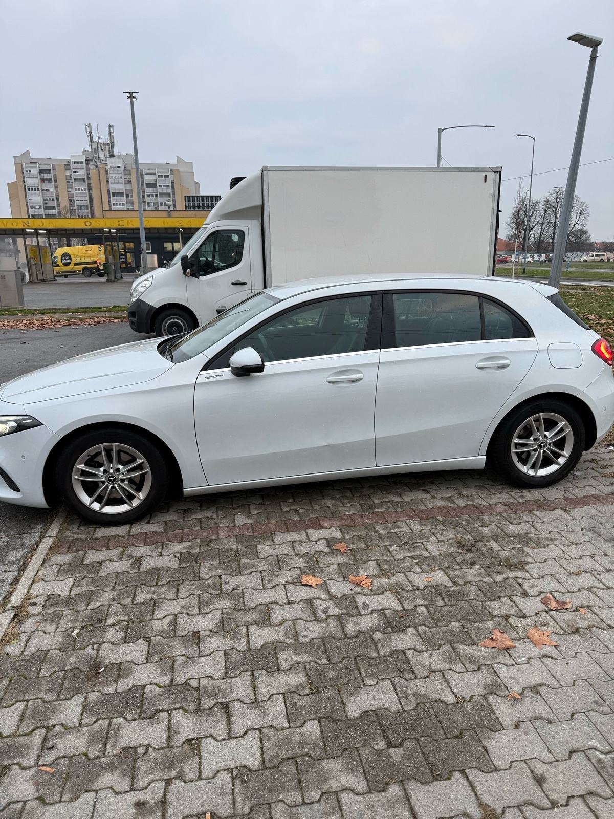Mercedes-Benz A-klasa 180 d automatik, fotografija 3