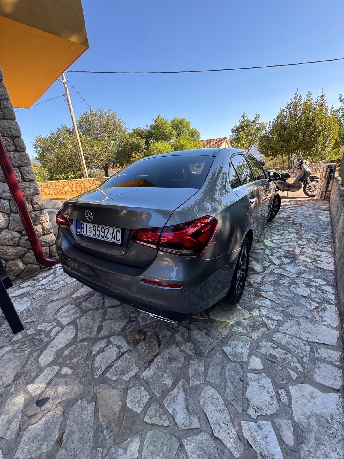 Mercedes-Benz A-klasa 180 d automatik, fotografija 2