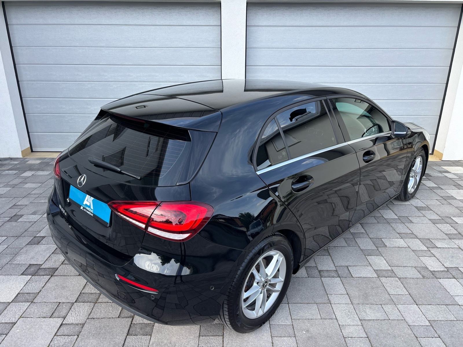 Mercedes-Benz A-klasa 180 d automatik • PDV •Style• Widescreen• Navi, fotografija 9