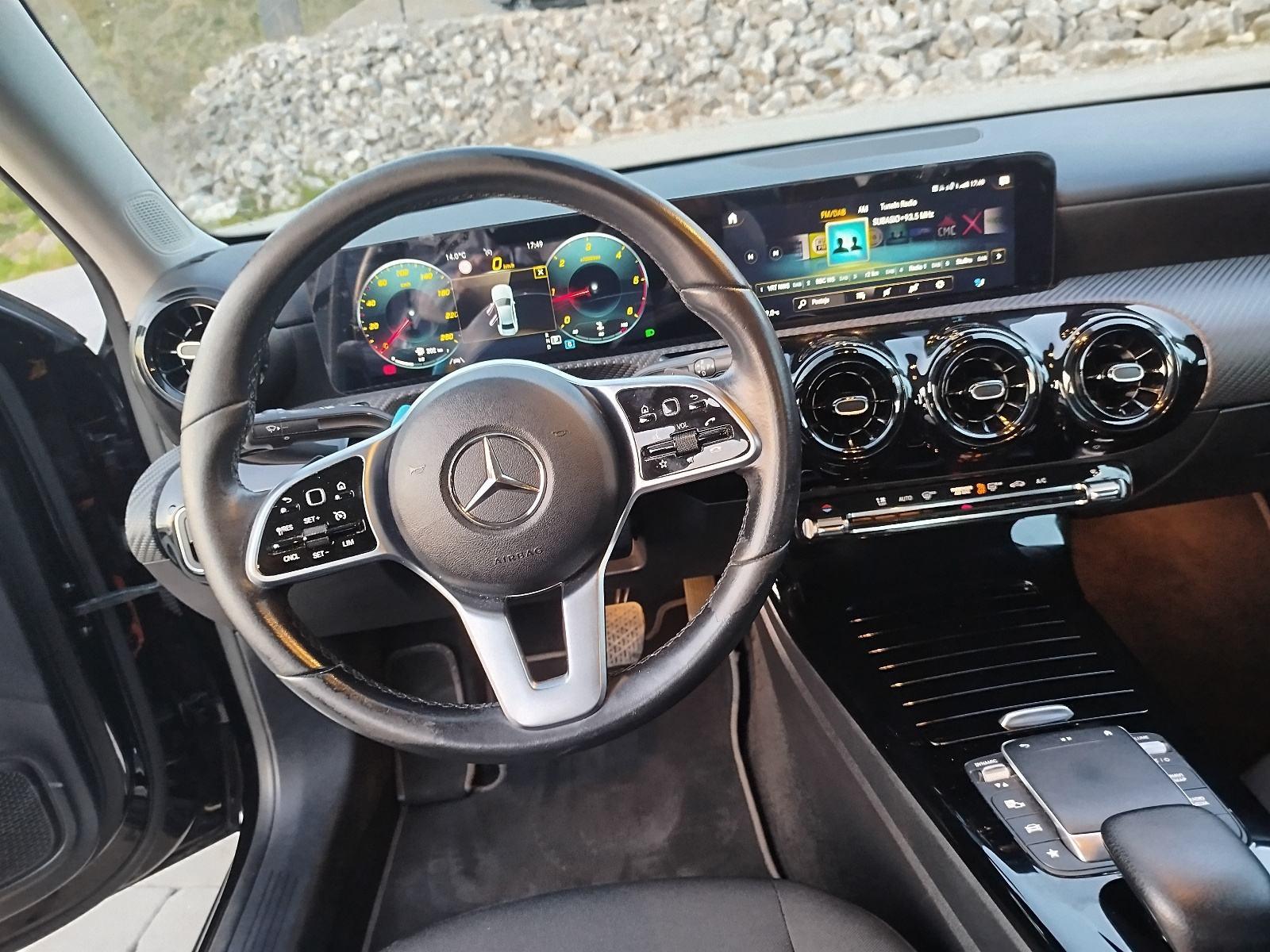 Mercedes-Benz A-klasa 180 d limuzina, fotografija 17