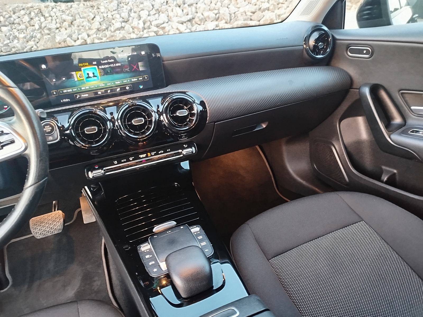 Mercedes-Benz A-klasa 180 d limuzina, fotografija 18