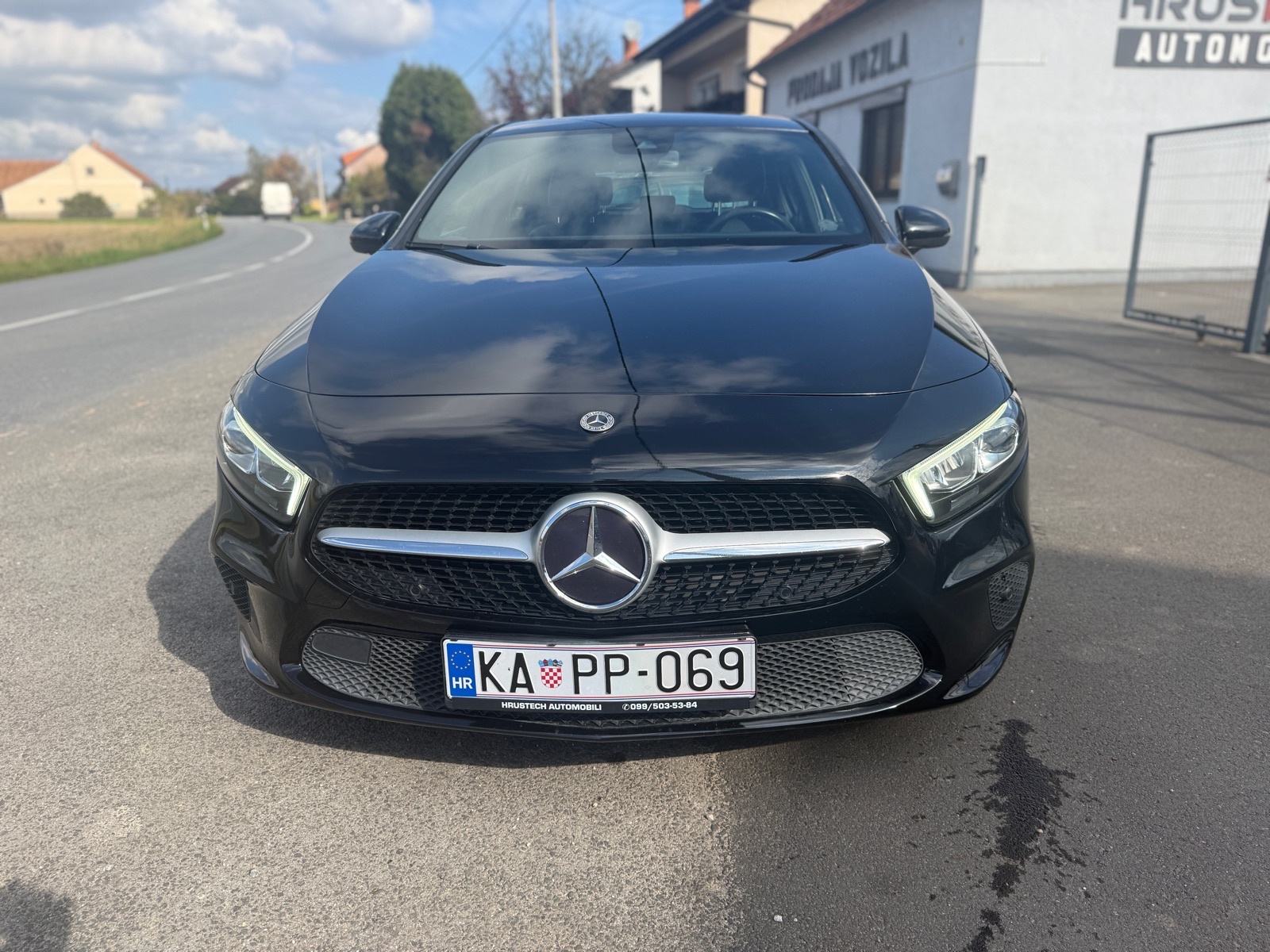 Mercedes-Benz A-klasa 180 d, pogled izvana - slika 2