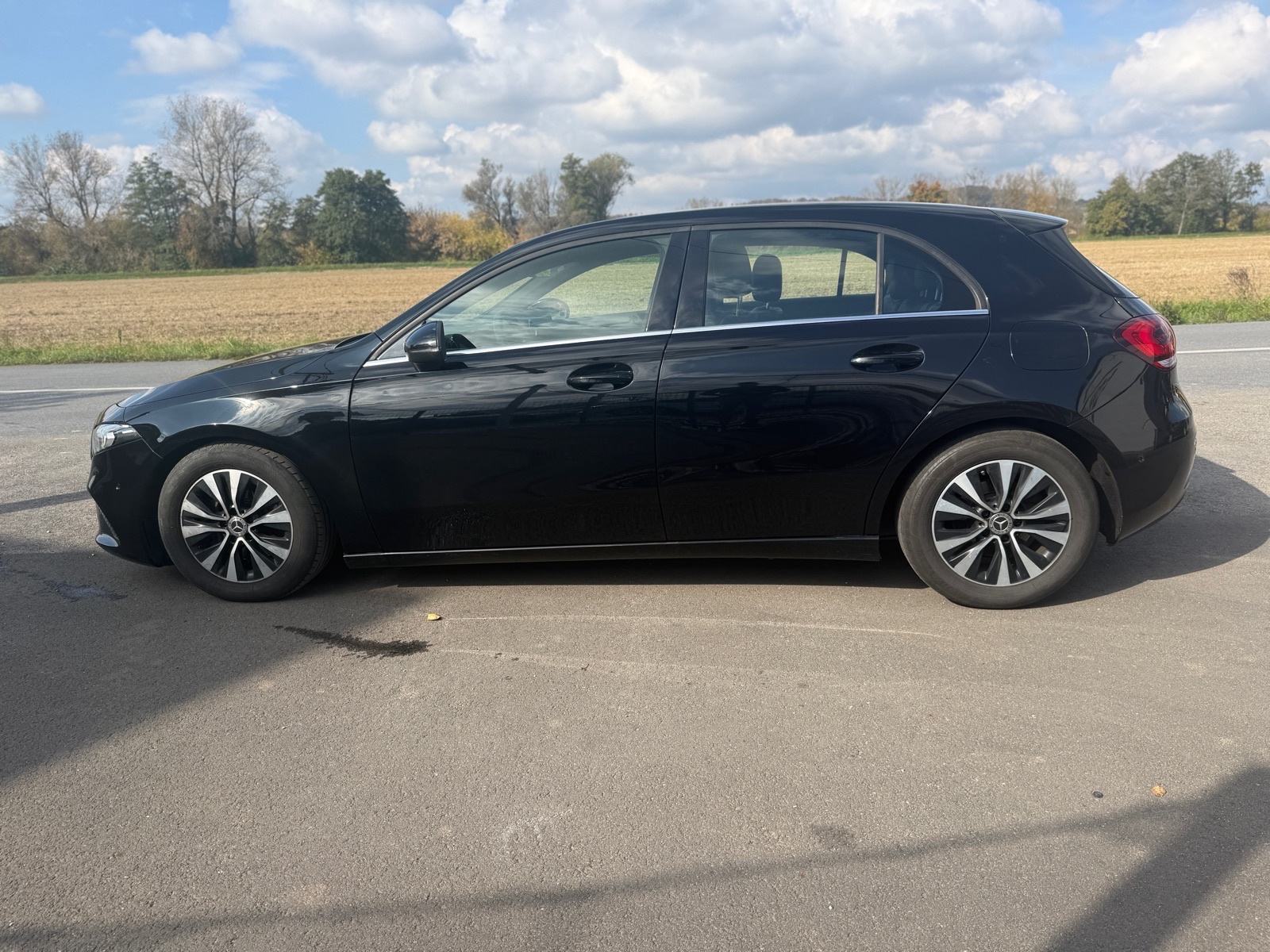 Mercedes-Benz A-klasa 180 d, pogled izvana - slika 4