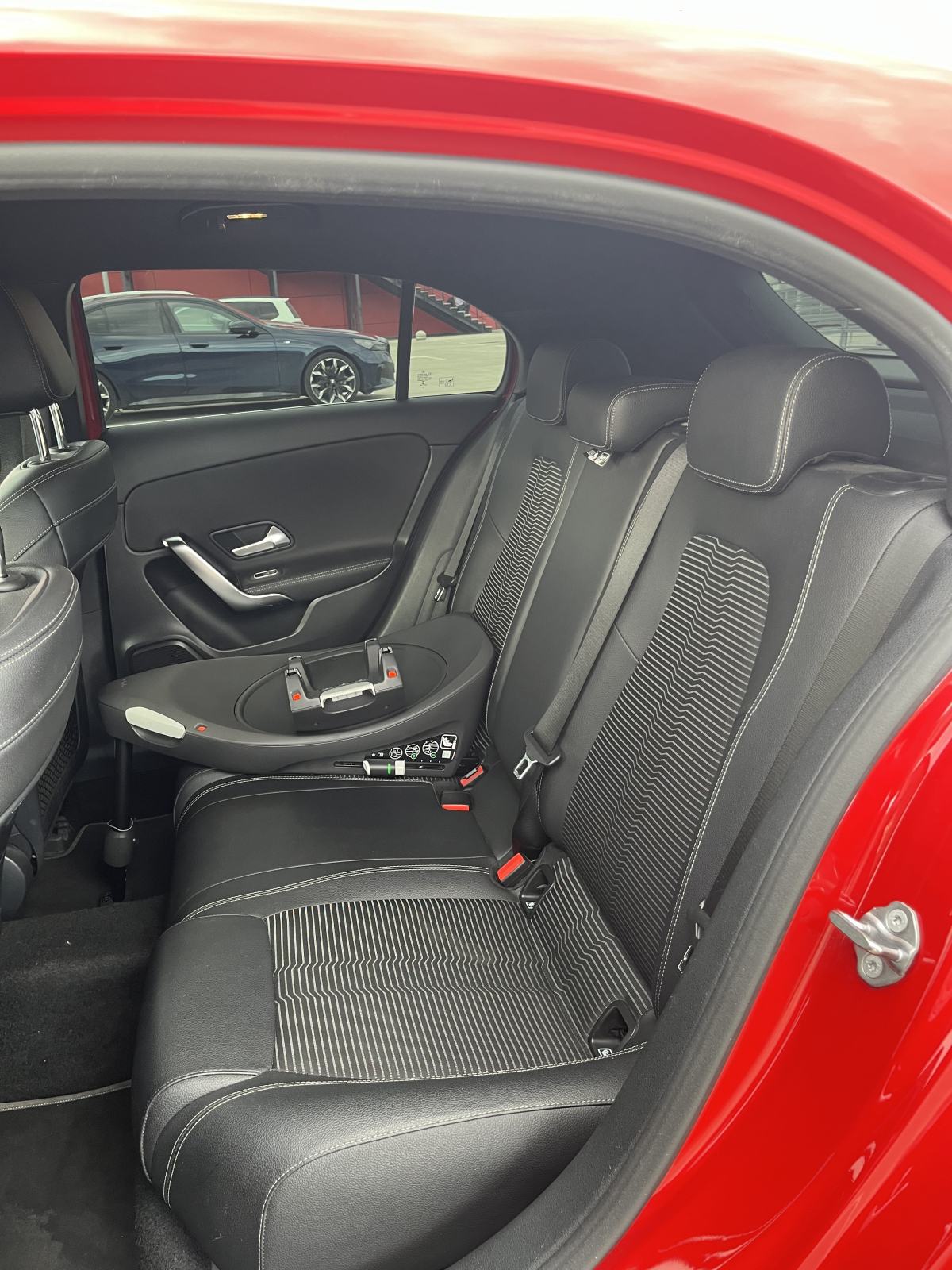 Mercedes-Benz A klasa 180d, fotografija 16