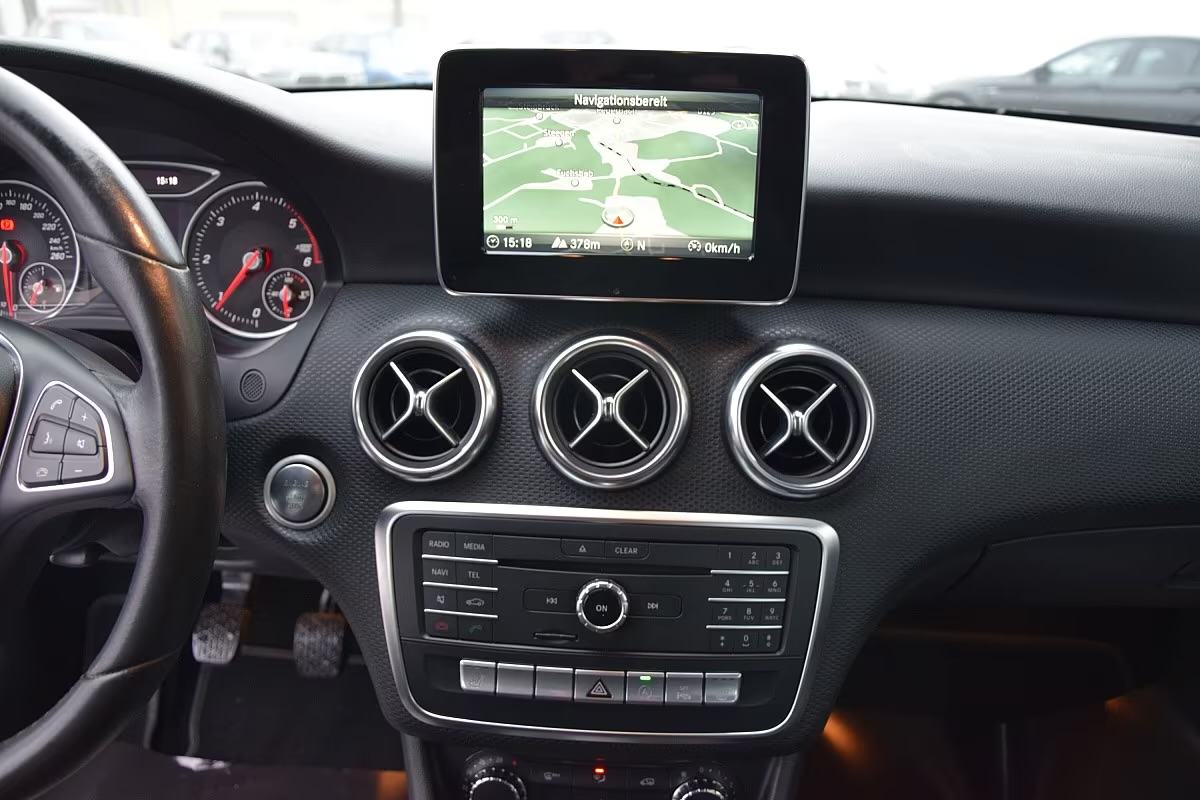 Mercedes-Benz A-180 d, Registriran, Sva oprema, SUPER STANJE AUTA !!!, fotografija 11