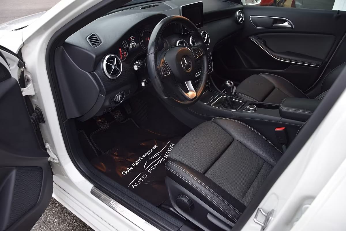 Mercedes-Benz A-180 d, Registriran, Sva oprema, SUPER STANJE AUTA !!!, fotografija 13