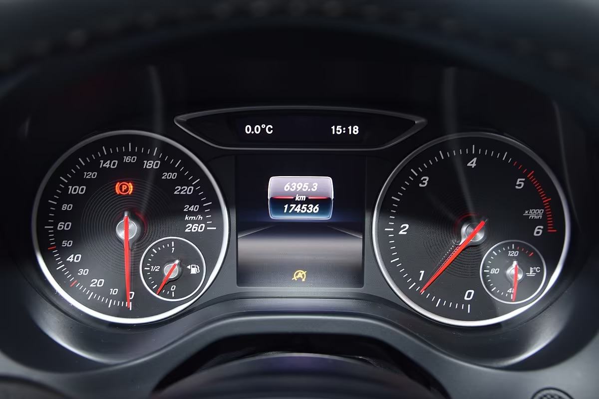 Mercedes-Benz A-180 d, Registriran, Sva oprema, SUPER STANJE AUTA !!!, fotografija 18