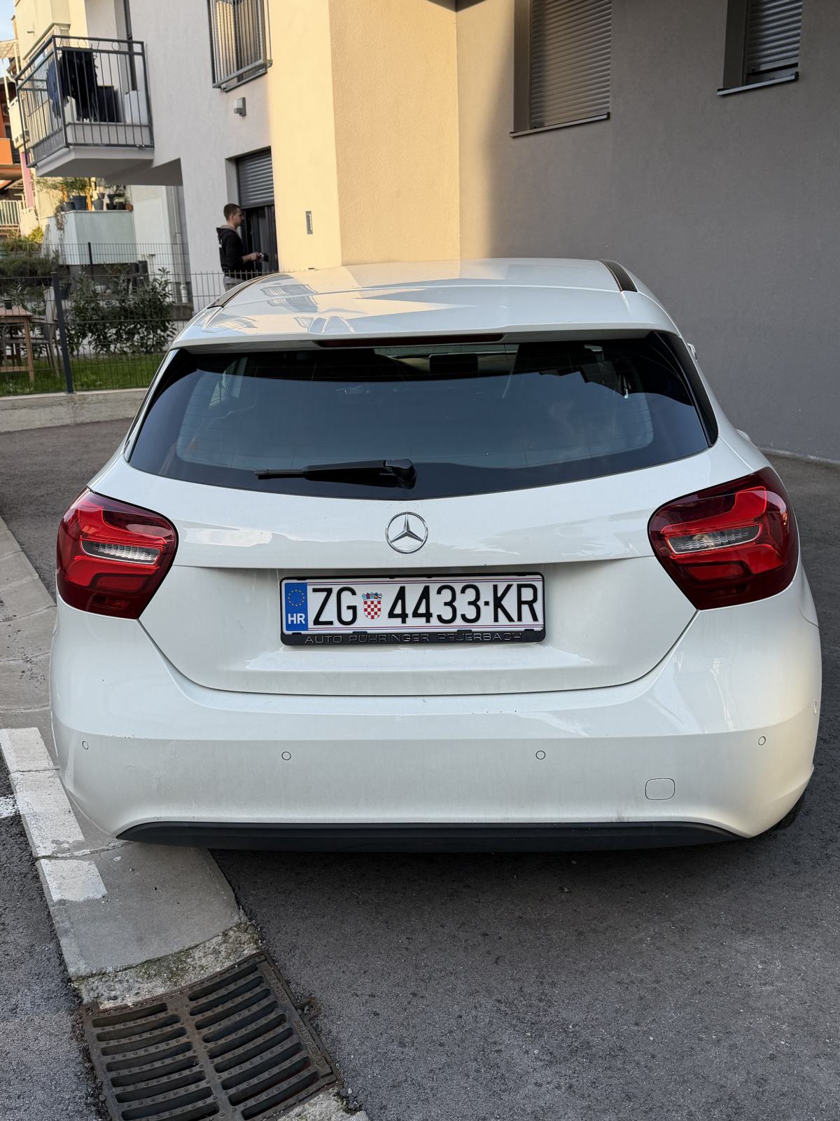 Mercedes-Benz A-180 d, Registriran, Sva oprema, SUPER STANJE AUTA !!!, fotografija 6