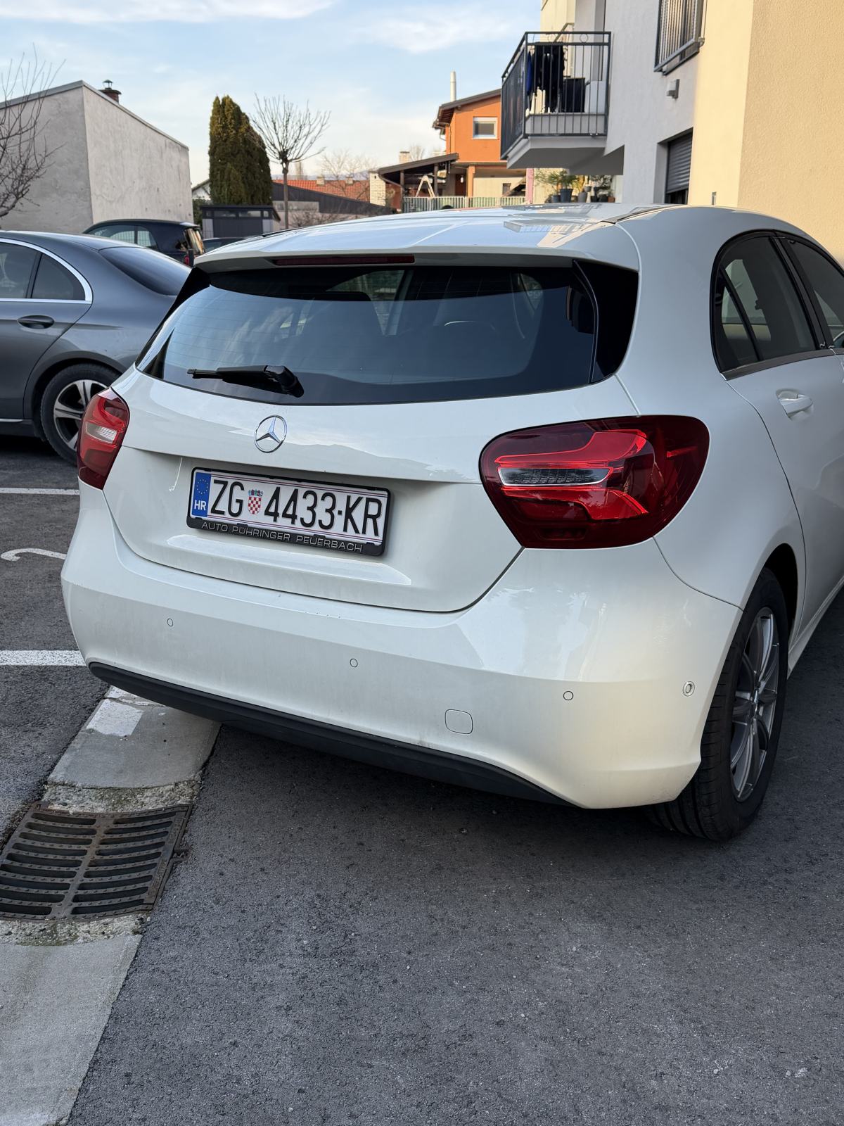 Mercedes-Benz A-180 d, Registriran, Sva oprema, SUPER STANJE AUTA !!!, fotografija 8