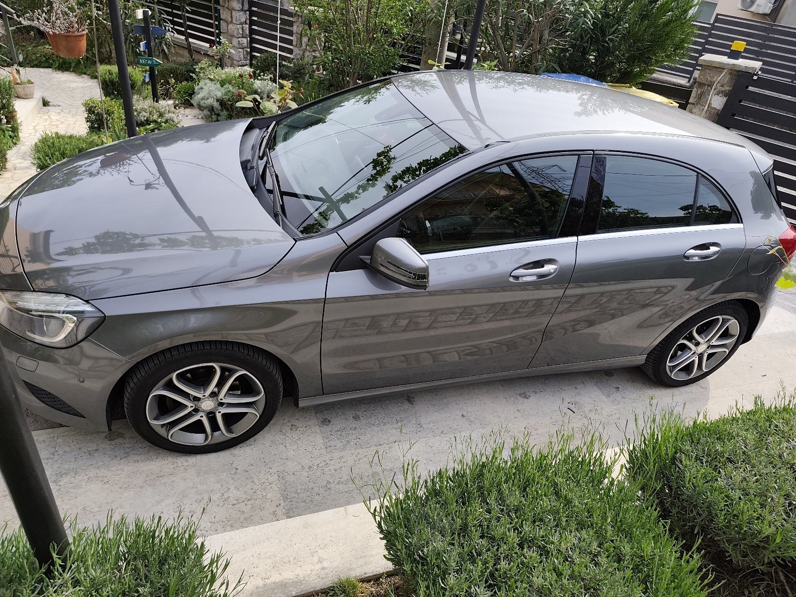 Mercedes-Benz A-klasa 180 d, fotografija 2
