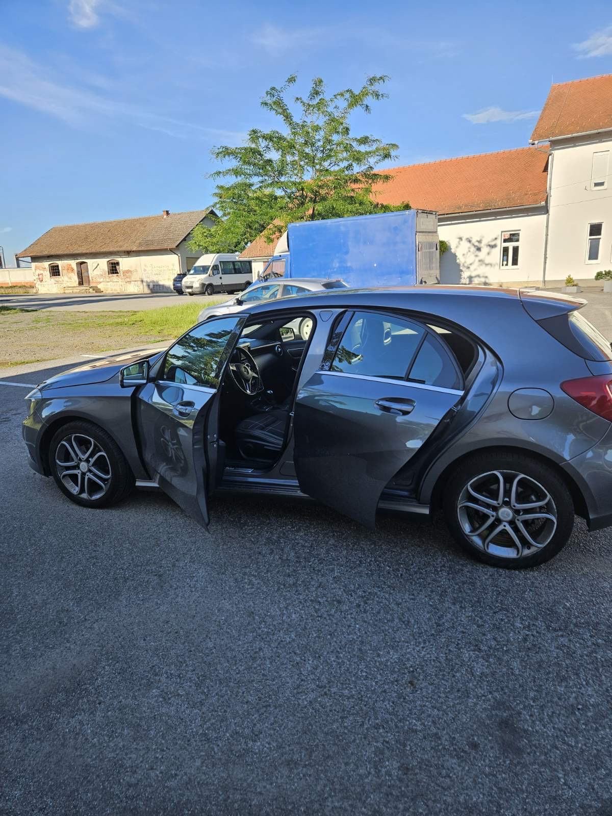 Mercedes-Benz A-klasa 180 d, fotografija 9