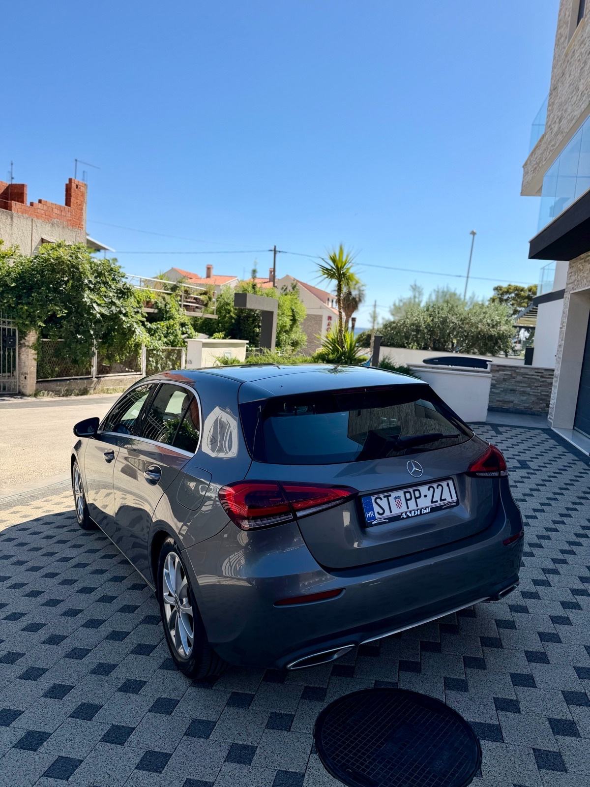 Mercedes-Benz A-klasa 180 d, fotografija 3