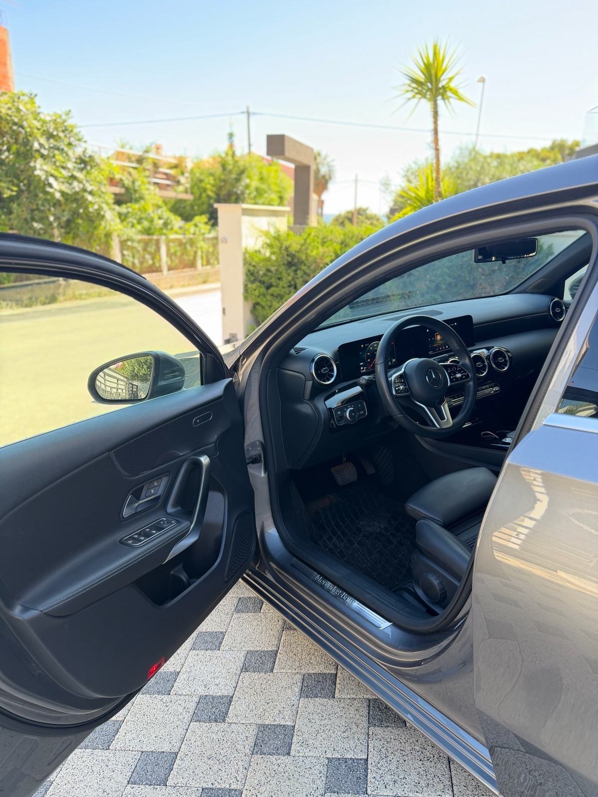 Mercedes-Benz A-klasa 180 d, fotografija 9