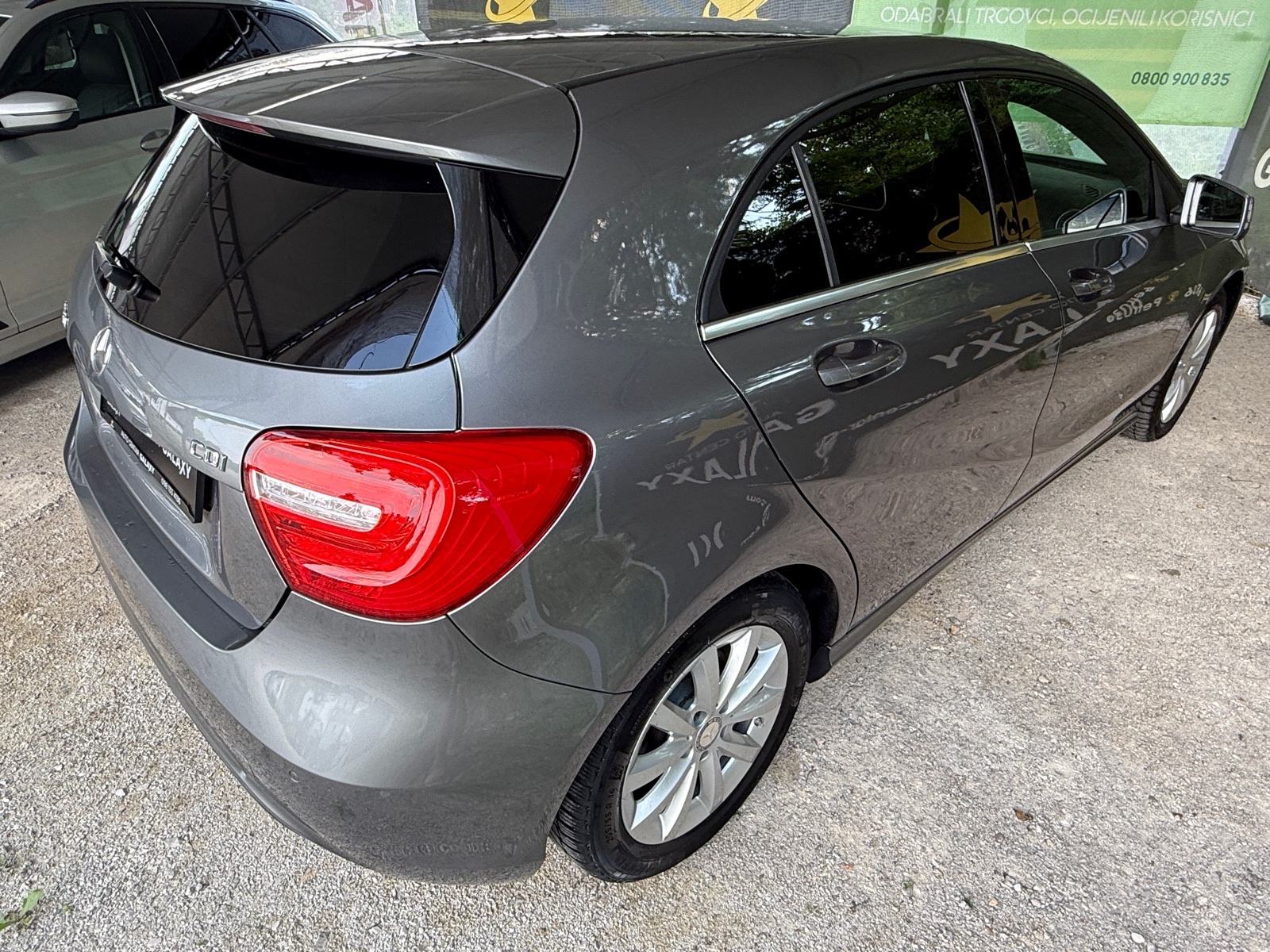 Mercedes-Benz A-klasa 180 d URBAN OPREMA! VRHUNSKO STANJE!, fotografija 7