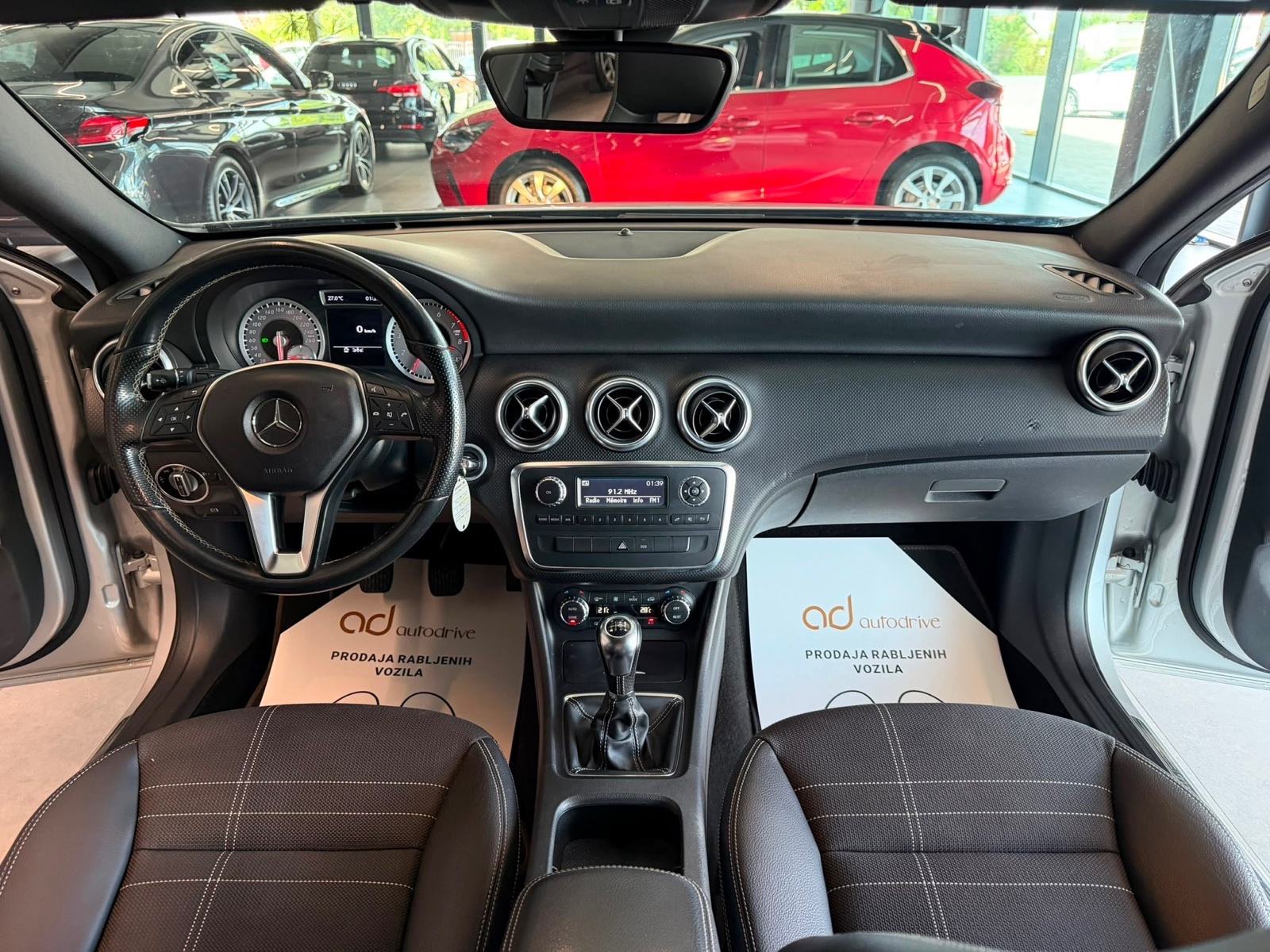 Mercedes-Benz A-klasa 180 KLIMA • VELIKI SERVIS • ALU17" • AUTOKREDIT, fotografija 16