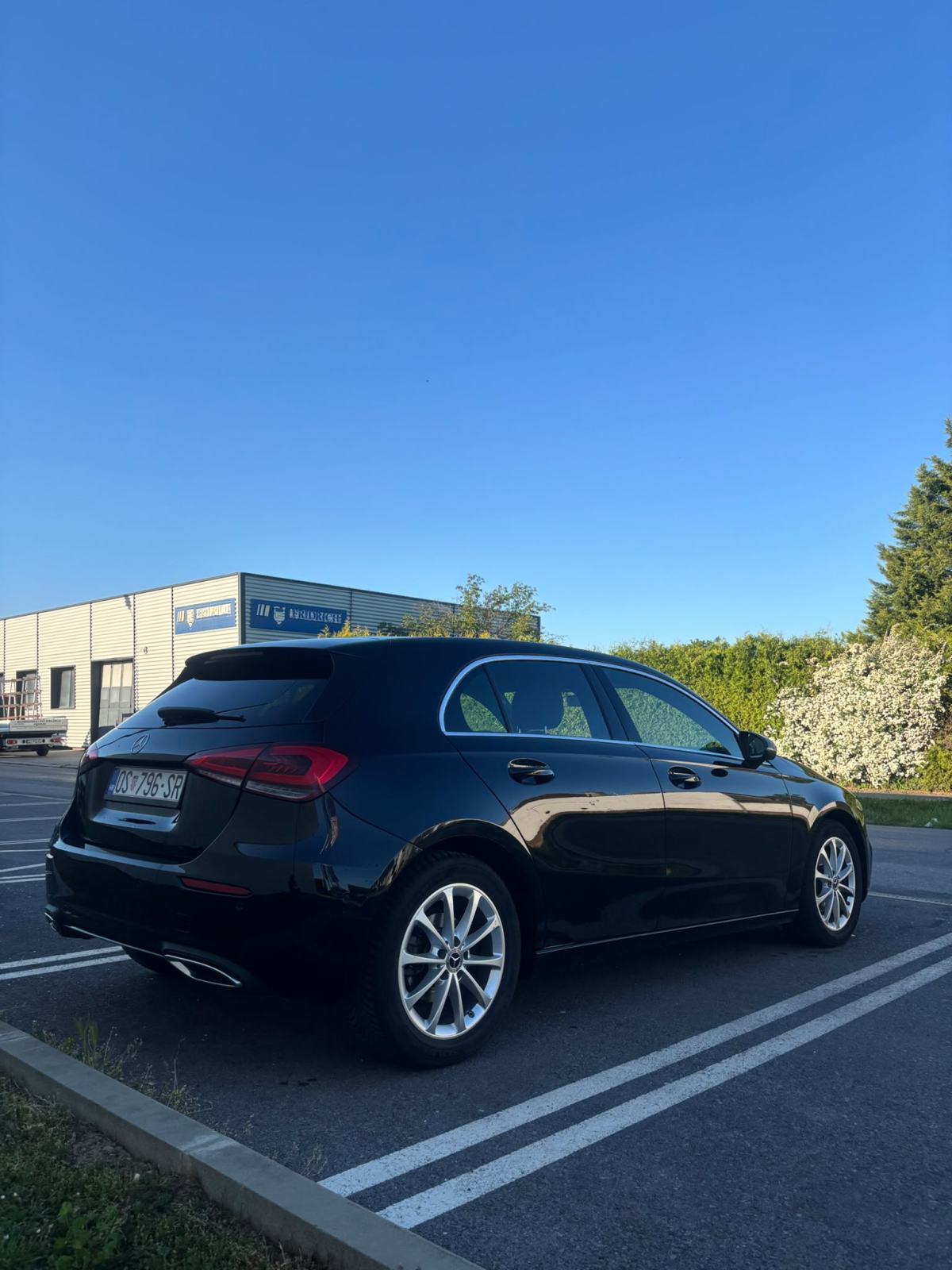 Mercedes-Benz A-klasa 180 automatik-dsg Led, fotografija 3