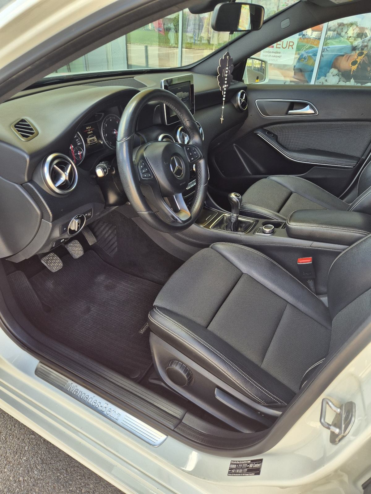 Mercedes-Benz A-klasa 180, fotografija 12