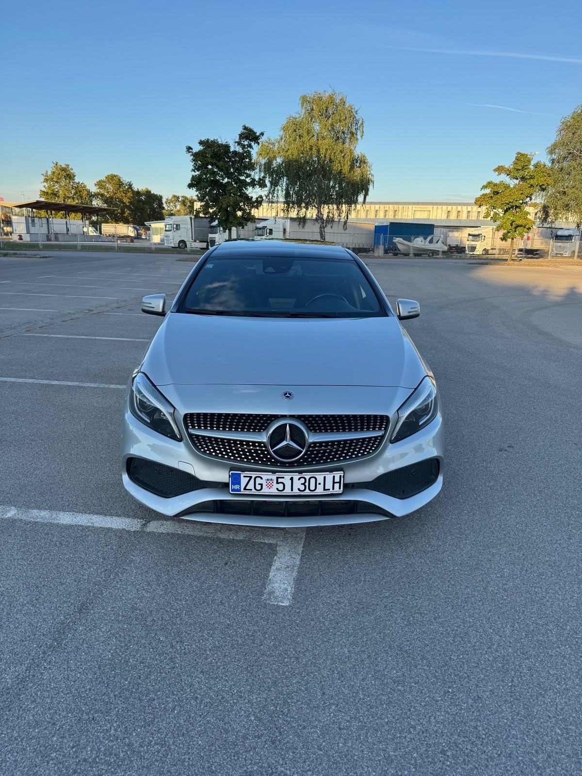 Mercedes-Benz A-klasa 180d Amg, panorama,kamera,automatik, fotografija 2