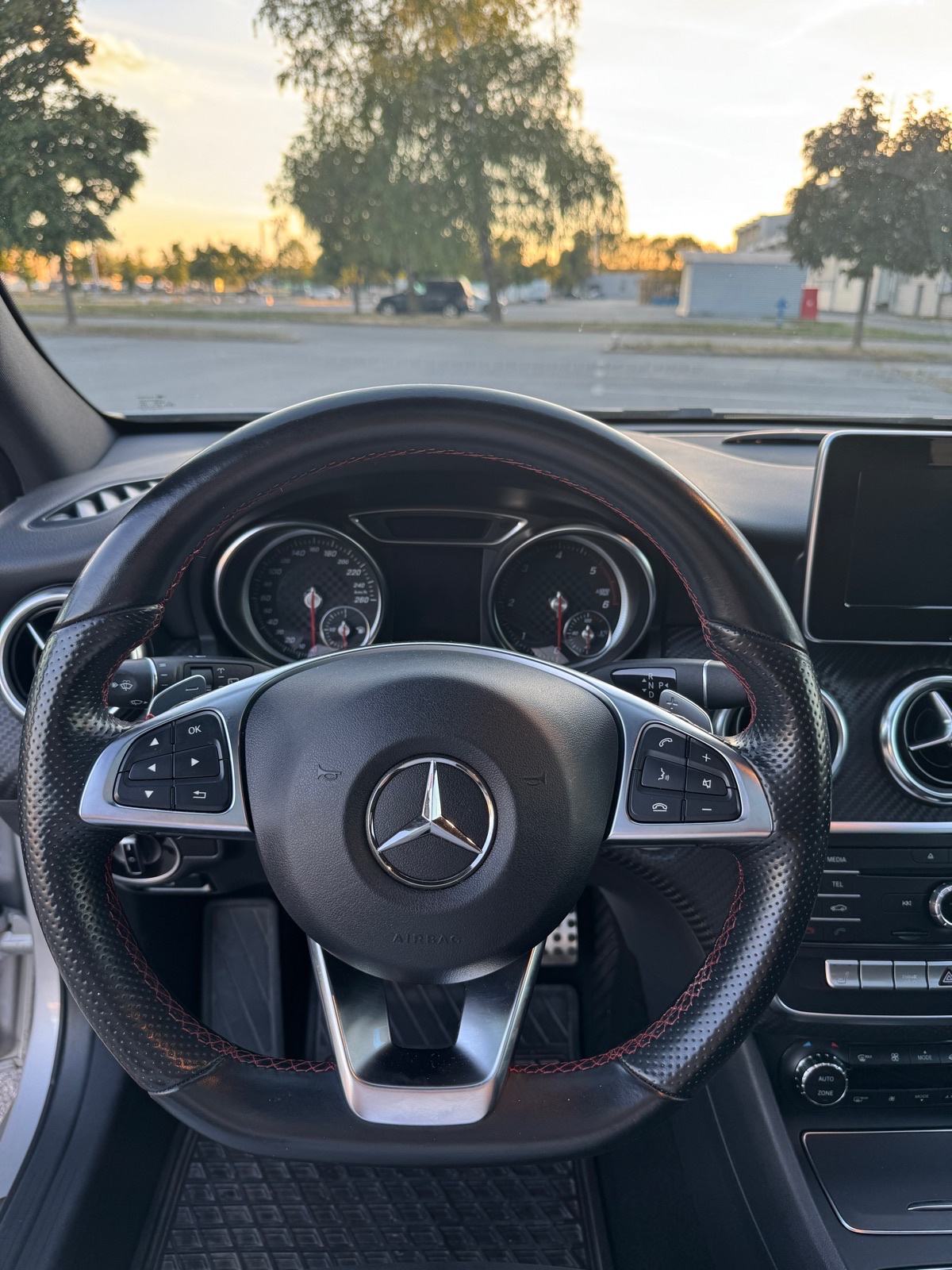 Mercedes-Benz A-klasa 180d Amg, panorama,kamera,automatik, fotografija 6