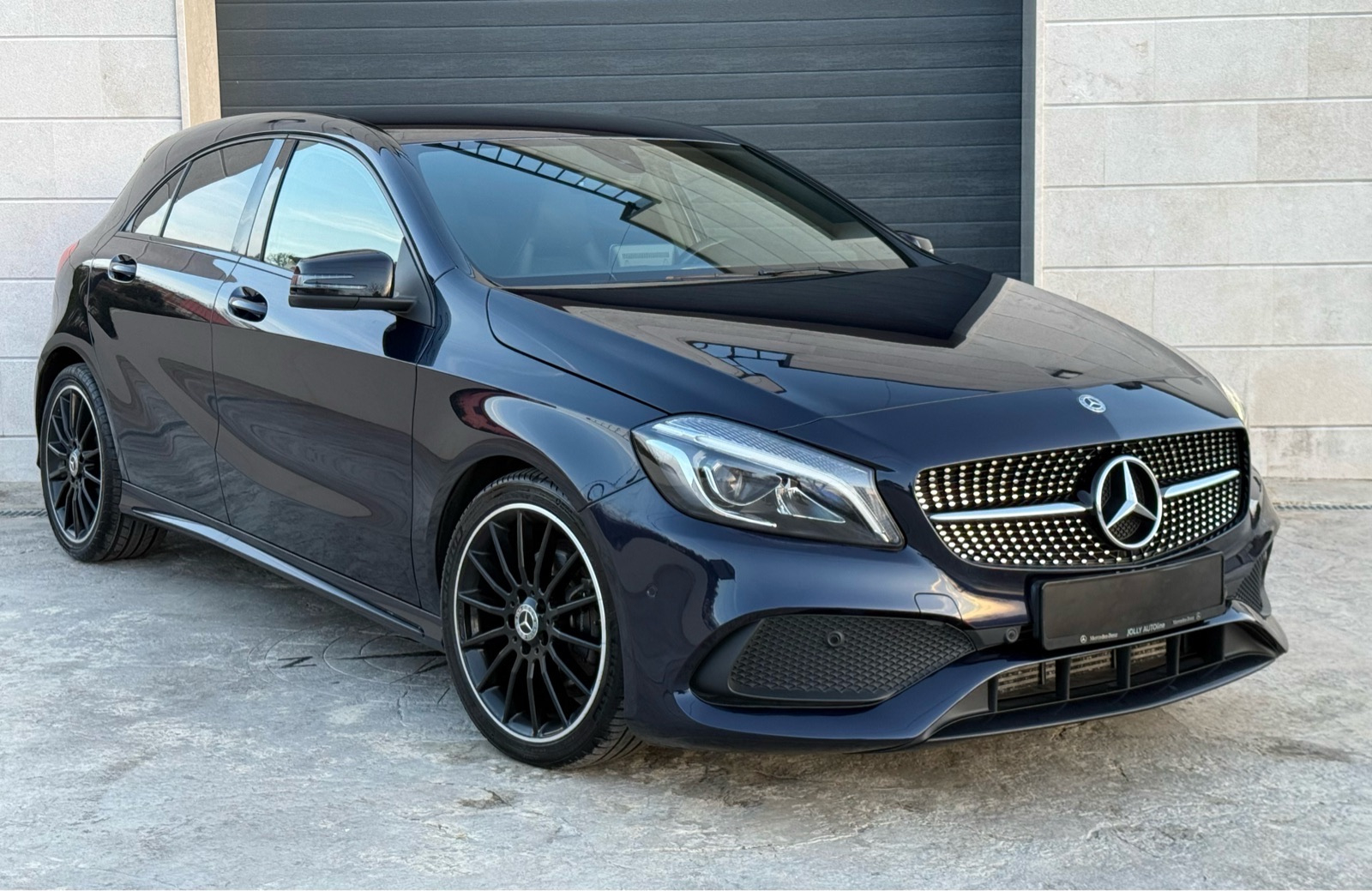 Mercedes-Benz A-klasa 180D AMG - Panorama- Kamera- Navi- Automatik, fotografija 11