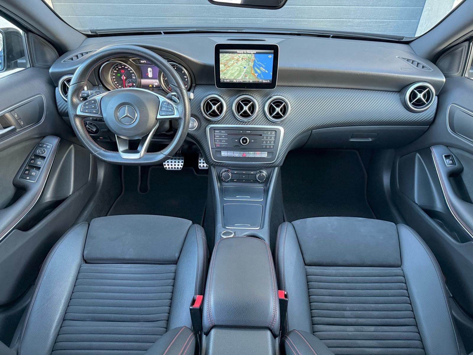 Mercedes-Benz A-klasa 180D AMG - Panorama- Kamera- Navi- Automatik, fotografija 19