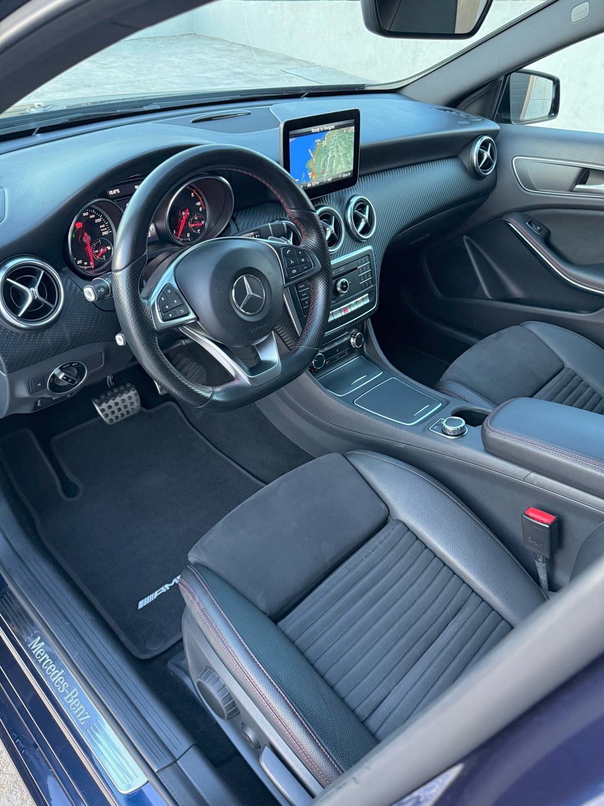 Mercedes-Benz A-klasa 180D AMG - Panorama- Kamera- Navi- Automatik, fotografija 20
