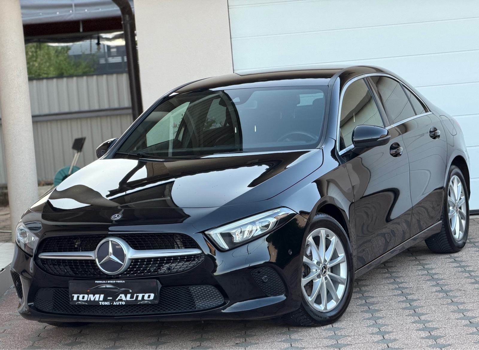 MERCEDES-BENZ A-KLASA 180D AUTOMATIK-WIDESCREEN-HR.AUTO-KAMERA-LED-, fotografija 2