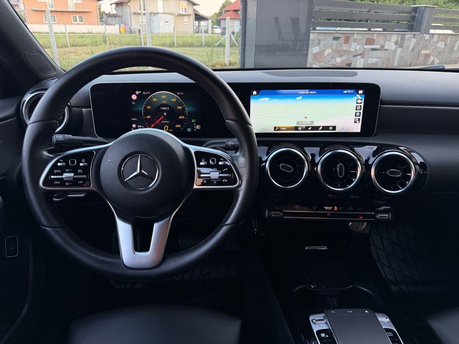 MERCEDES-BENZ A-KLASA 180D AUTOMATIK-WIDESCREEN-HR.AUTO-KAMERA-LED-, fotografija 8