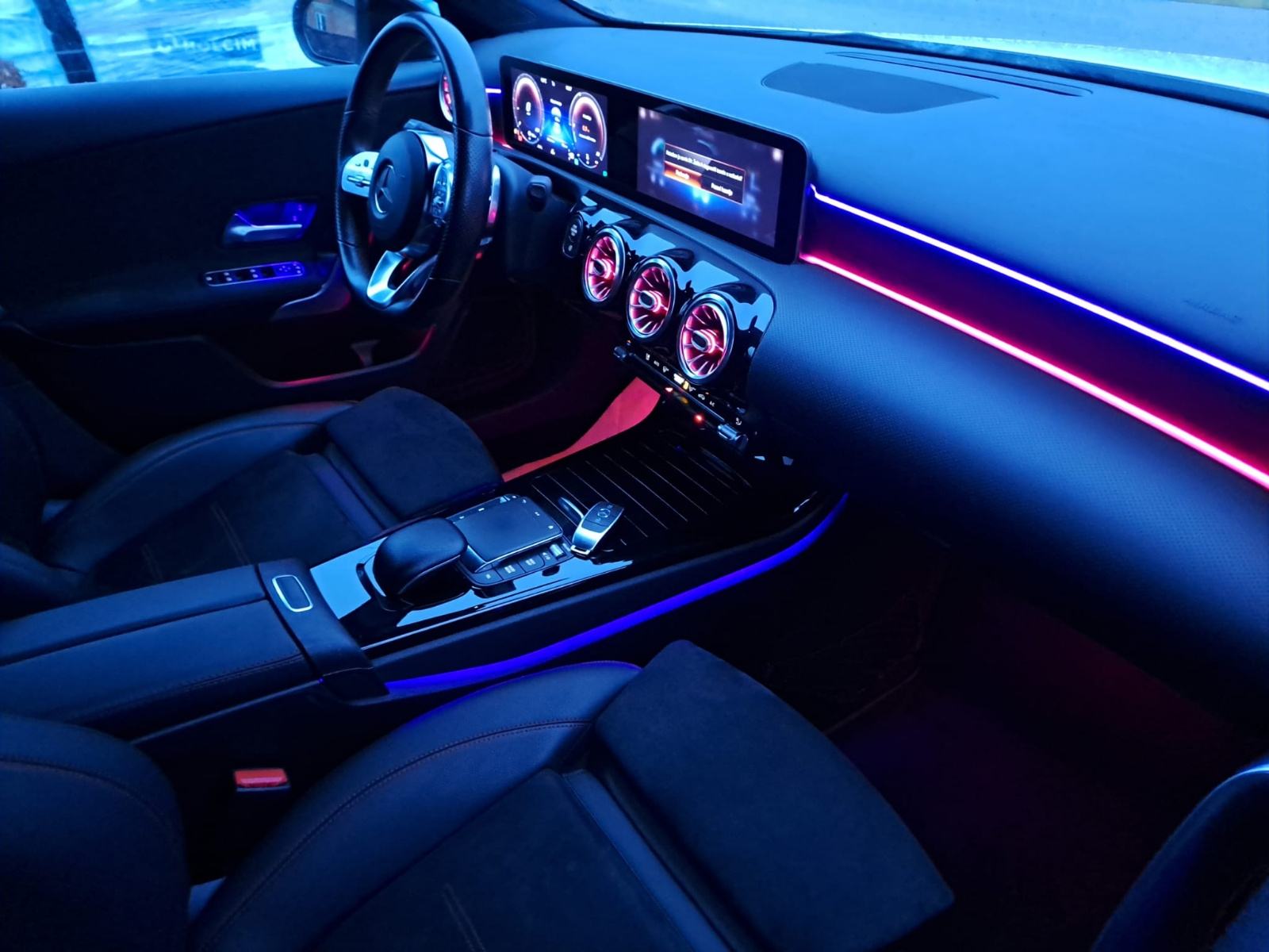 Mercedes-Benz A-klasa 200 AMG automatik, fotografija 15