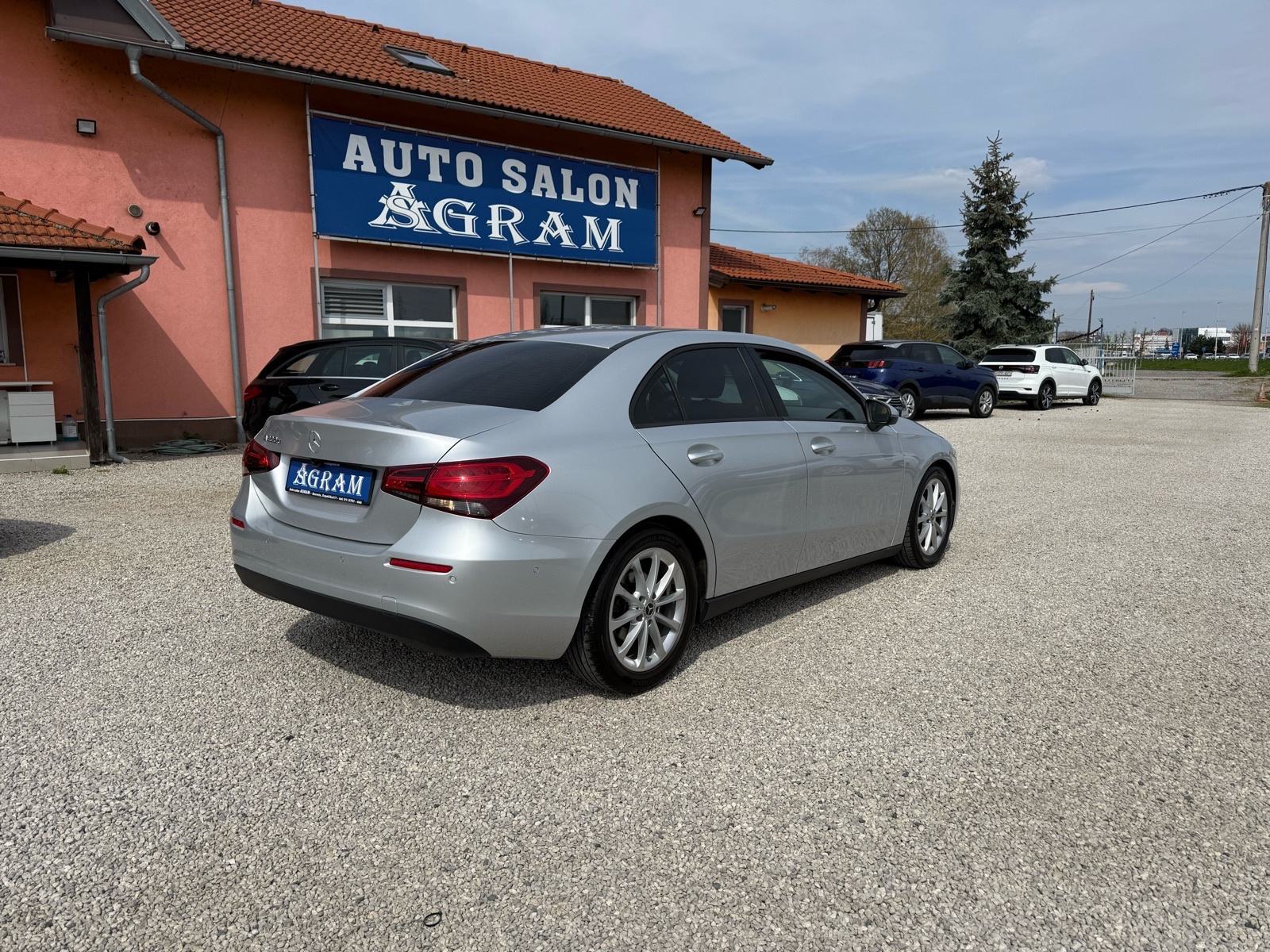 Mercedes-Benz A-klasa 200 Cdi*AUTOMATIK*NAVIGACIJA*R.KAMERA*PDC*ALU*, fotografija 5