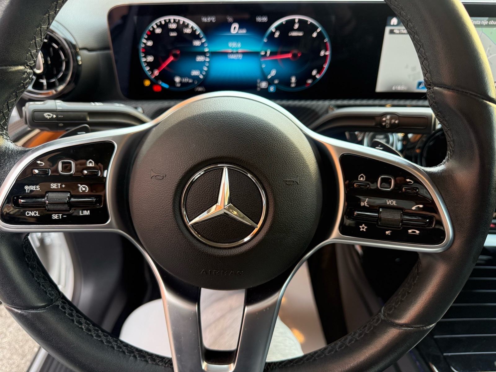 Mercedes-Benz A-klasa 200 Cdi*AUTOMATIK*NAVIGACIJA*R.KAMERA*PDC*ALU*, fotografija 12