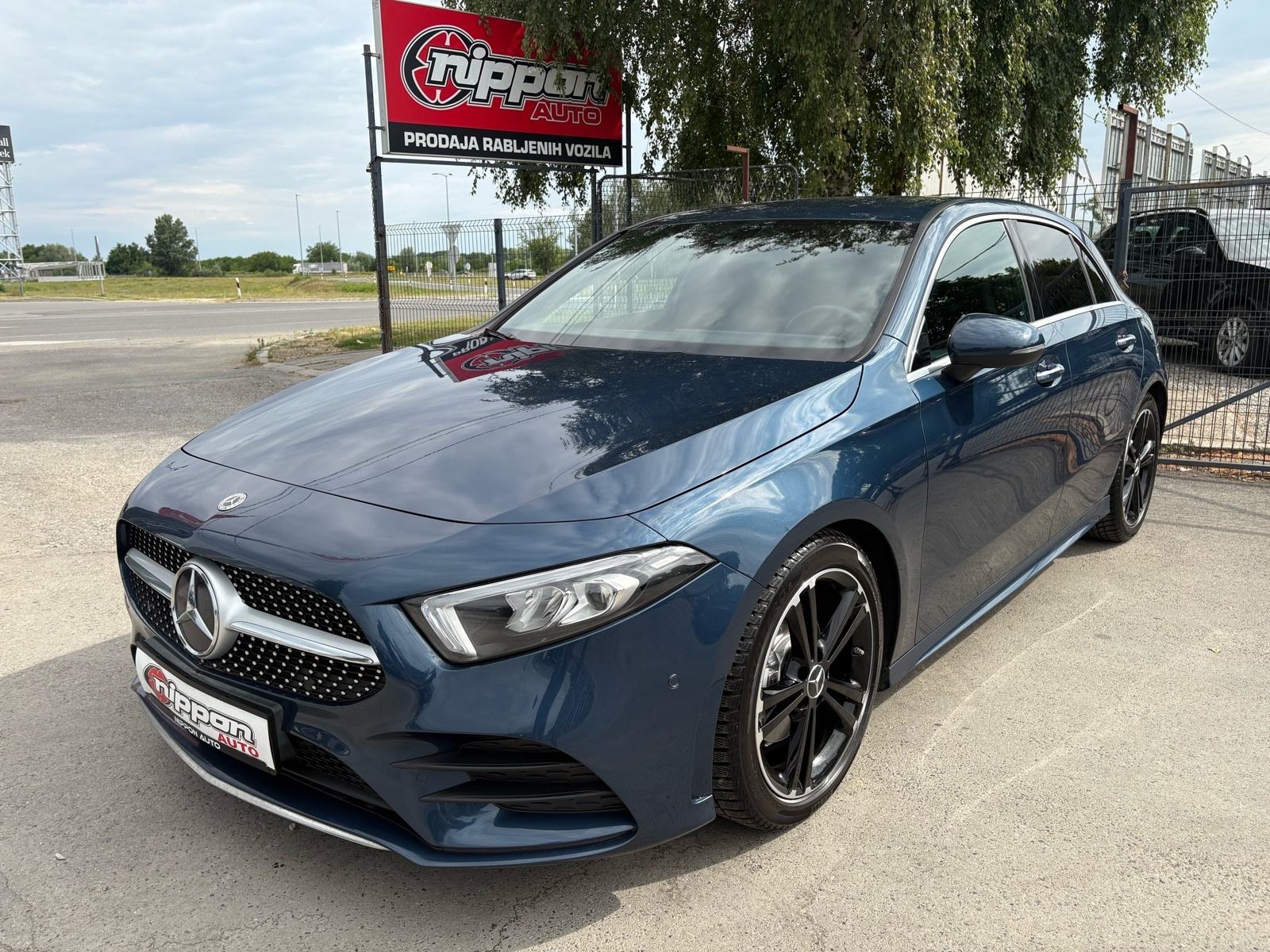 Mercedes-Benz A-klasa 200 d - REZERVIRANO, pogled izvana - slika 1