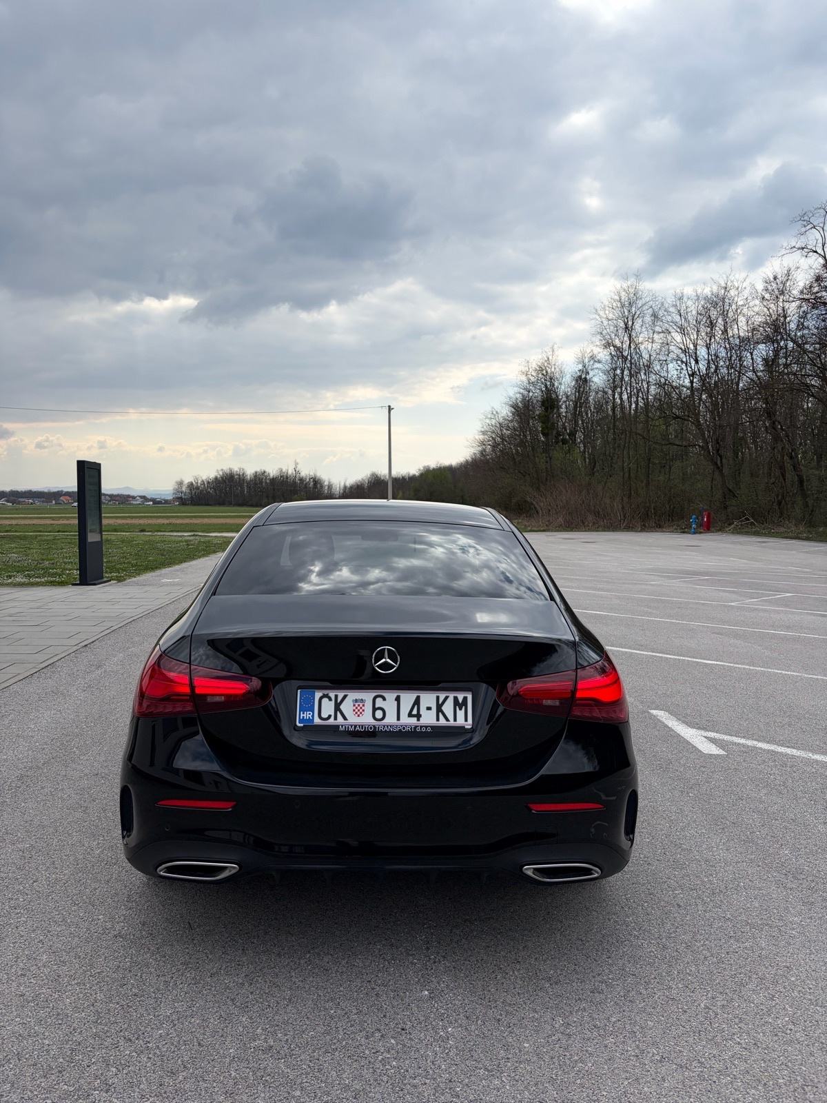 MERCEDES-BENZ A200d AMG/LED/KAMERA/SERVISNA/GARANCIJA,NOVI MODEL, fotografija 7