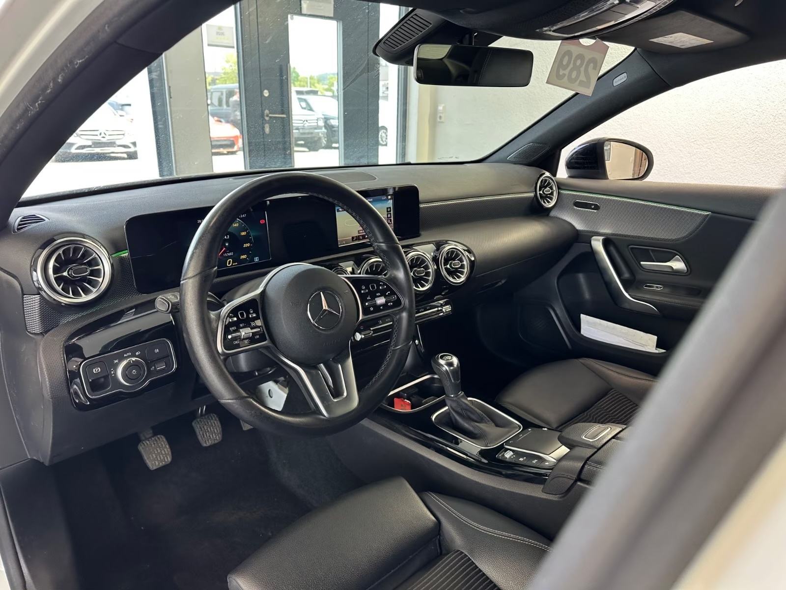 Mercedes-Benz A-klasa 200 d, fotografija 9