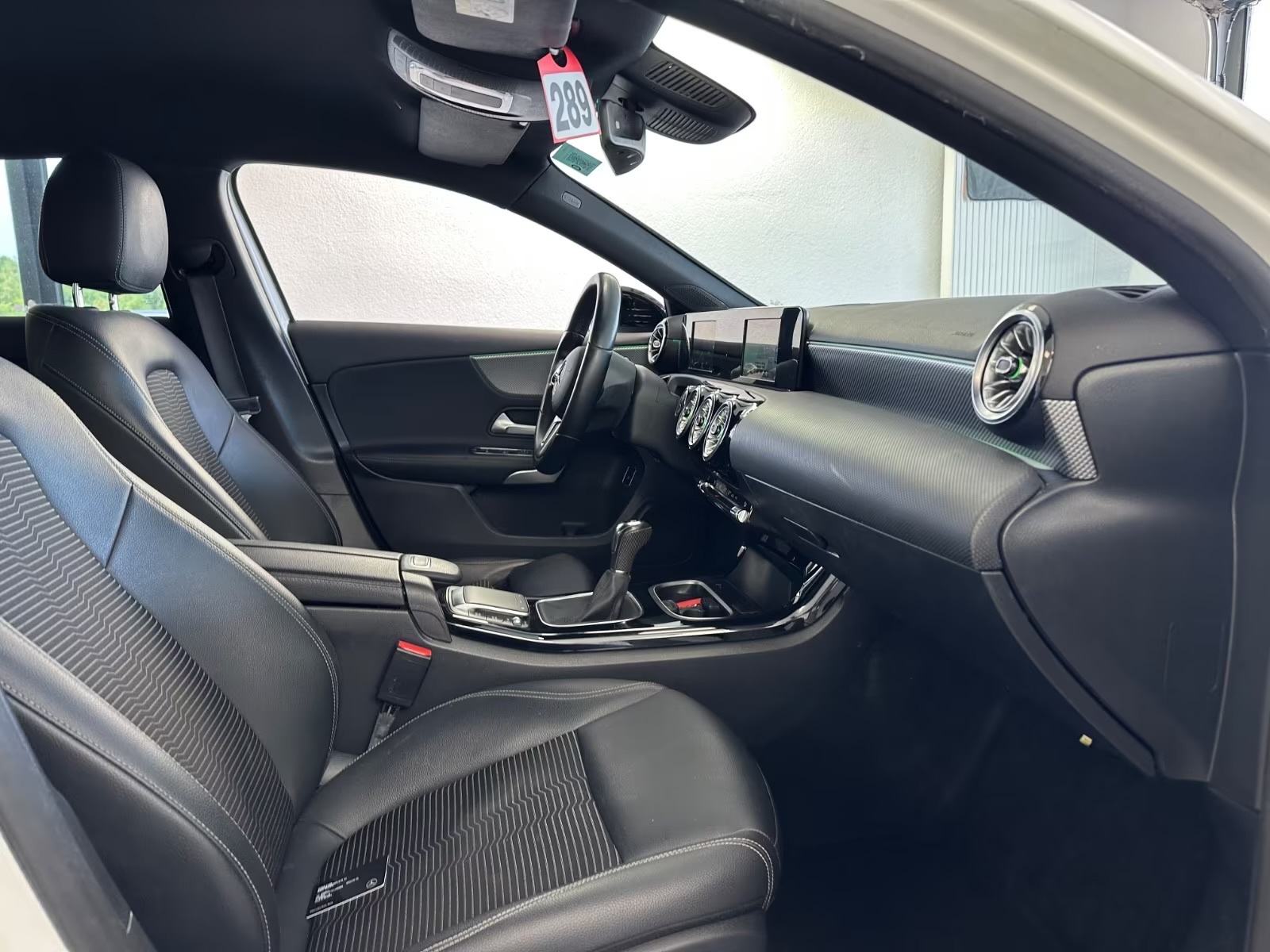 Mercedes-Benz A-klasa 200 d, fotografija 12