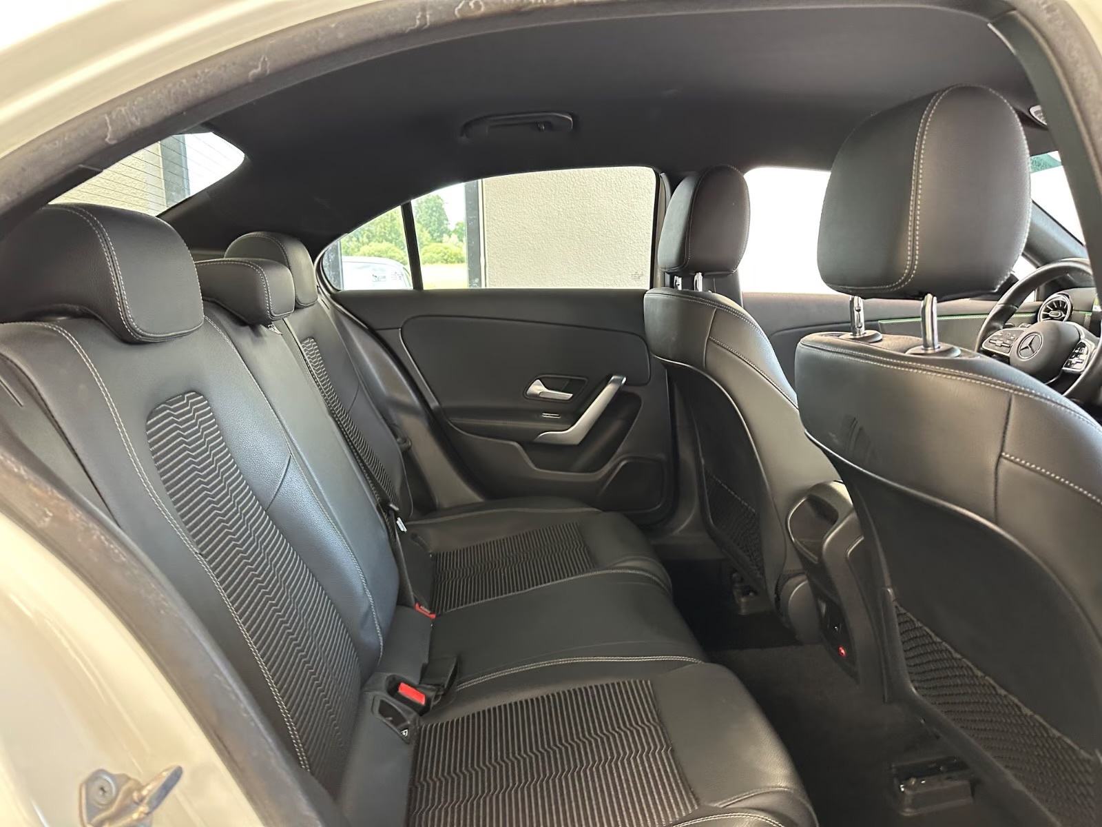 Mercedes-Benz A-klasa 200 d, fotografija 16