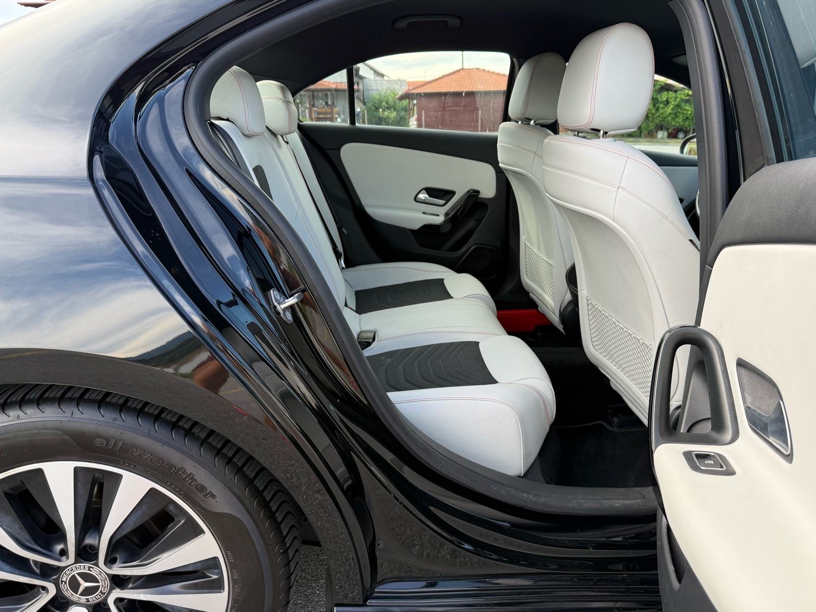 Mercedes-Benz A-klasa 200/Sport/Kamera 360/PDV/TOP STANJE!, fotografija 12